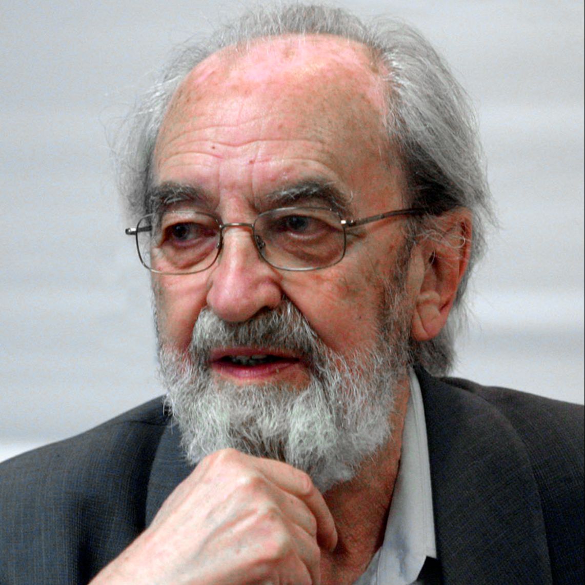 Emisión en árabe - Centenario del nacimiento del poeta Ángel González - 13/08/25 Emisión en árabe - Centenario del nacimiento del poeta Ángel González - 13/08/25