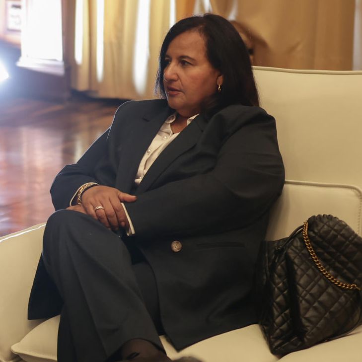 Entrevista con Dinorah Figuera, negociadora de la oposición venezolana episode artwork