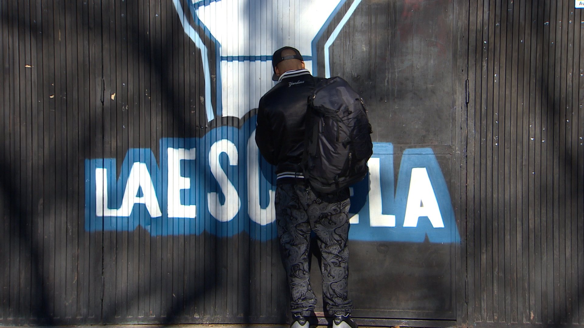 Eric llega a las escuela de boxeo