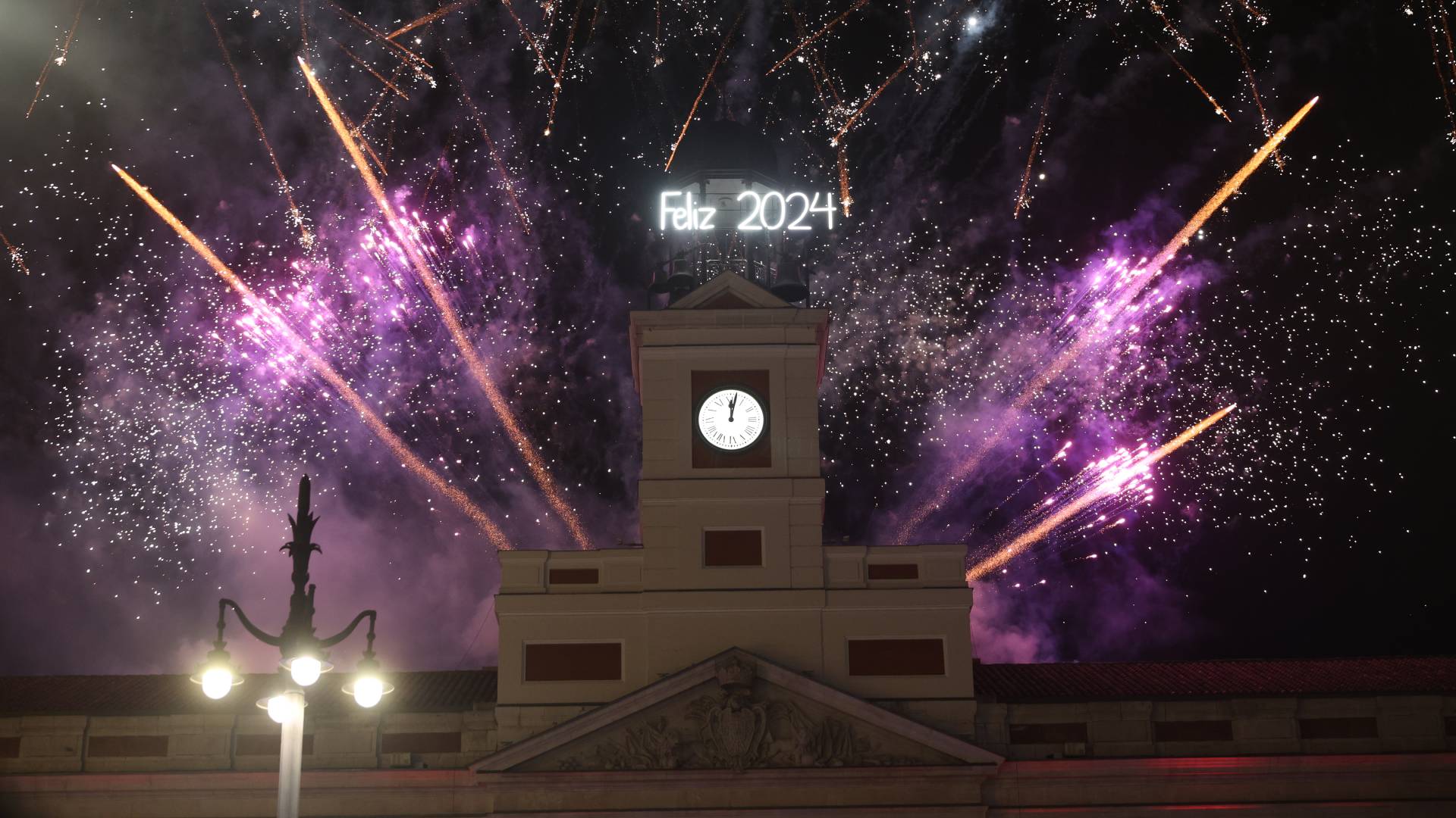 España celebra la llegada del año 2024