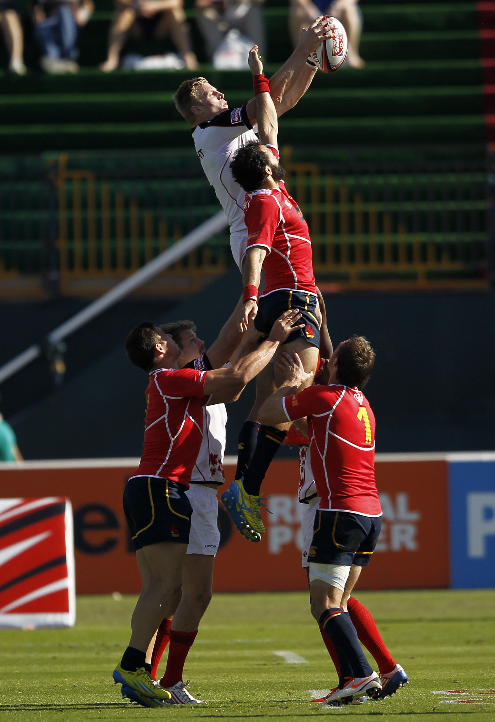 España cosecha dos derrotas y una victoria en el torneo de Port ...