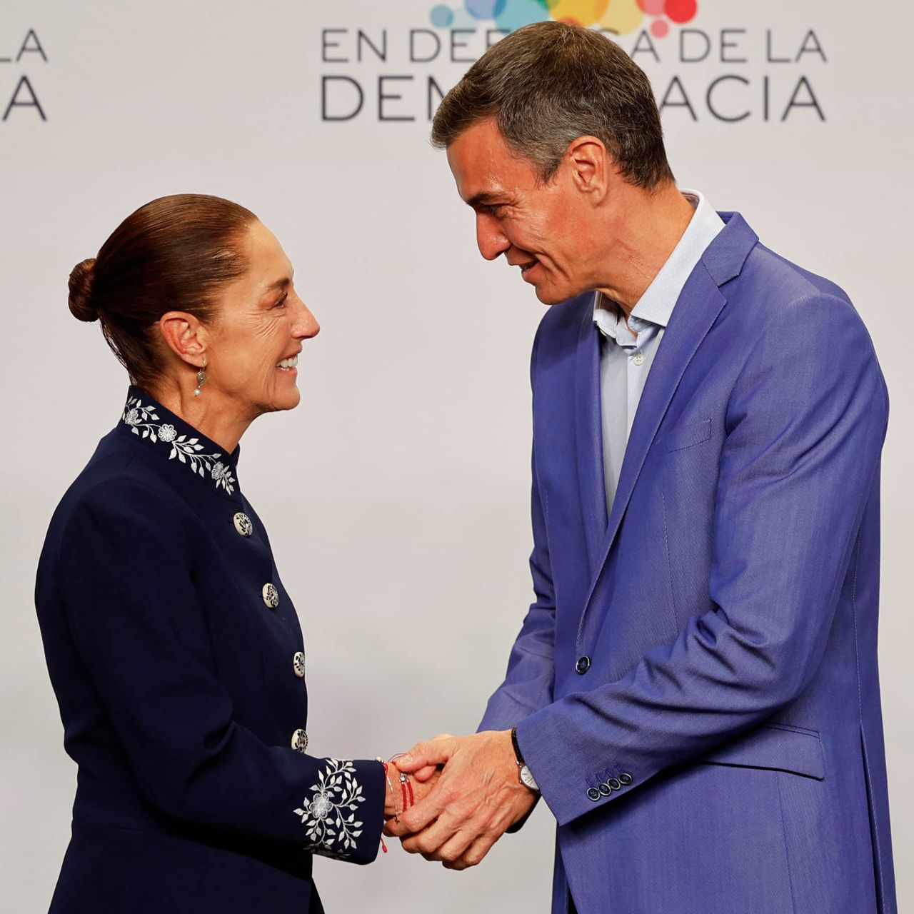 Hora América - España, epicentro del debate político latinoamericano - 21/04/2026 episode artwork
