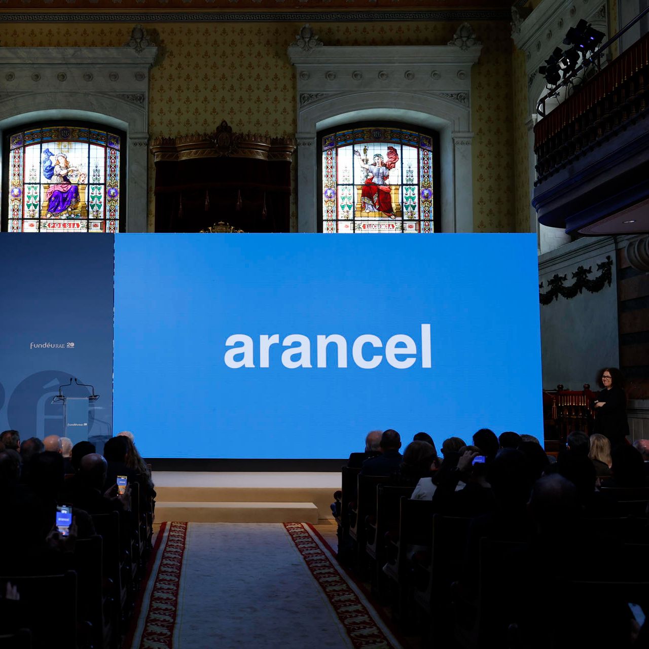 El español urgente con FundéuRAE -«Arancel», palabra del año 2025 - 19/12/25