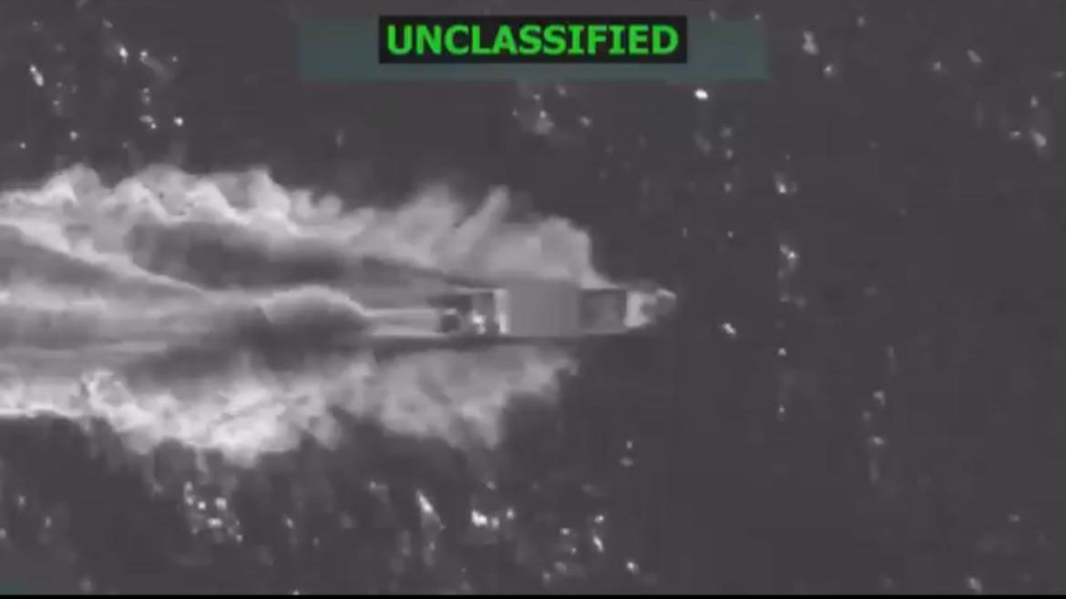 Estados Unidos destruye una segunda narcolancha menos de 24 horas después de hundir una cerca de Colombia