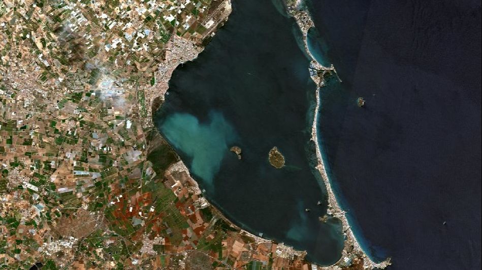 Un estudio alerta sobre la situaci�n del Mar Menor: la temperatura alcanza por primera vez los 32 grados