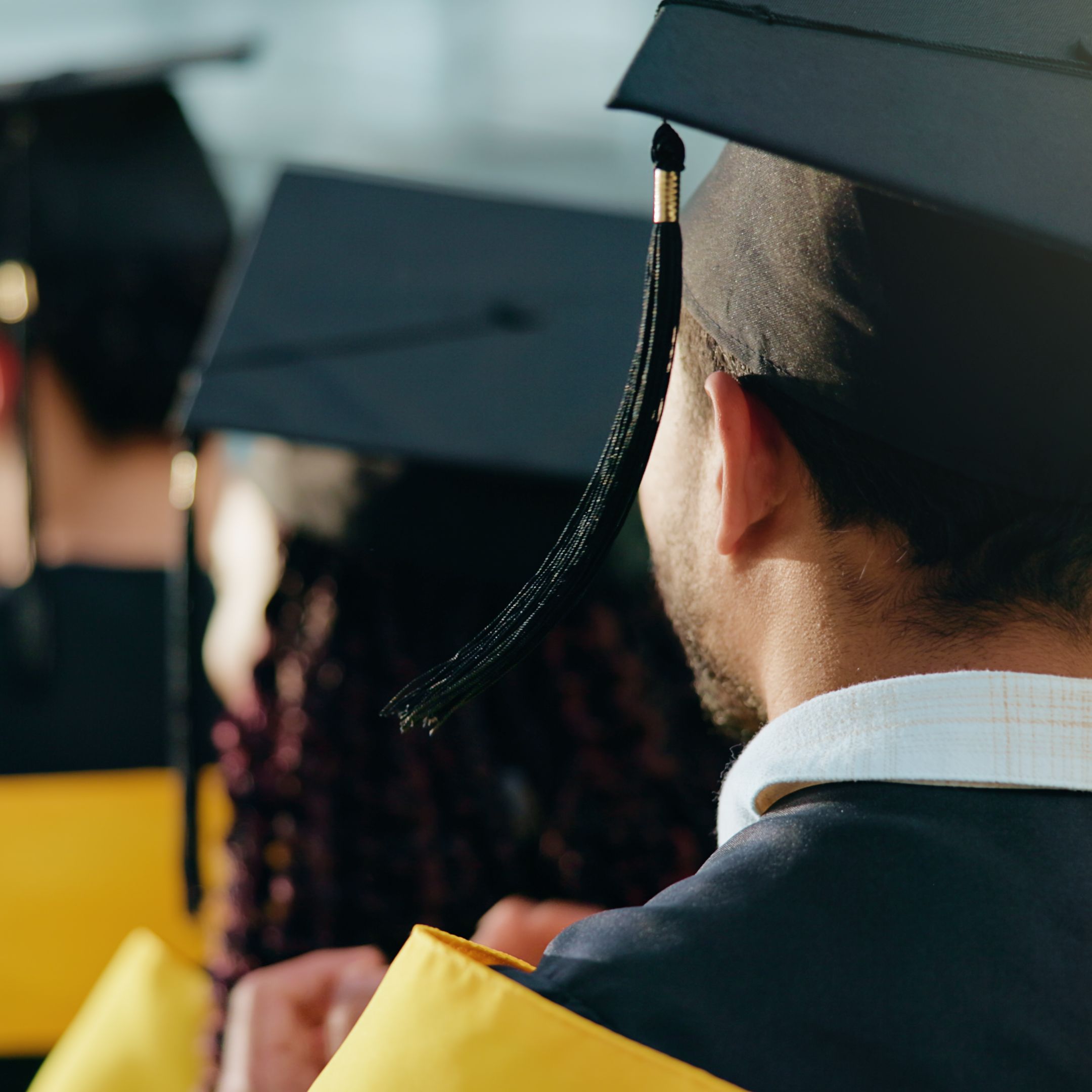 El español urgente con Fundéu RAE - «exalumnos», mejor que «alumni» - 19/09/25