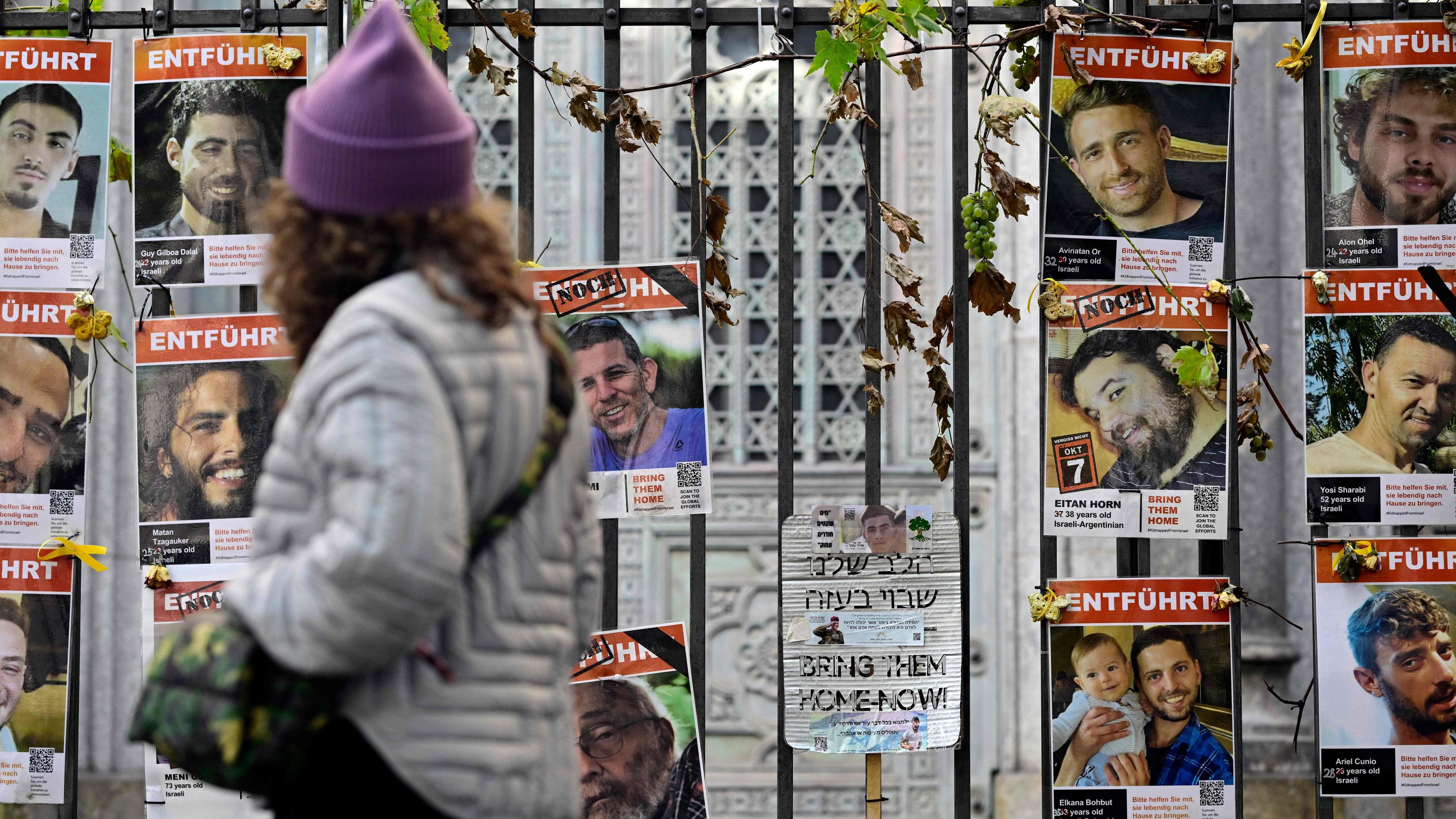 Las familias de los rehenes ven el plan de paz con cautela tras dos años de cautiverio: "Intentamos no hacernos ilusiones"