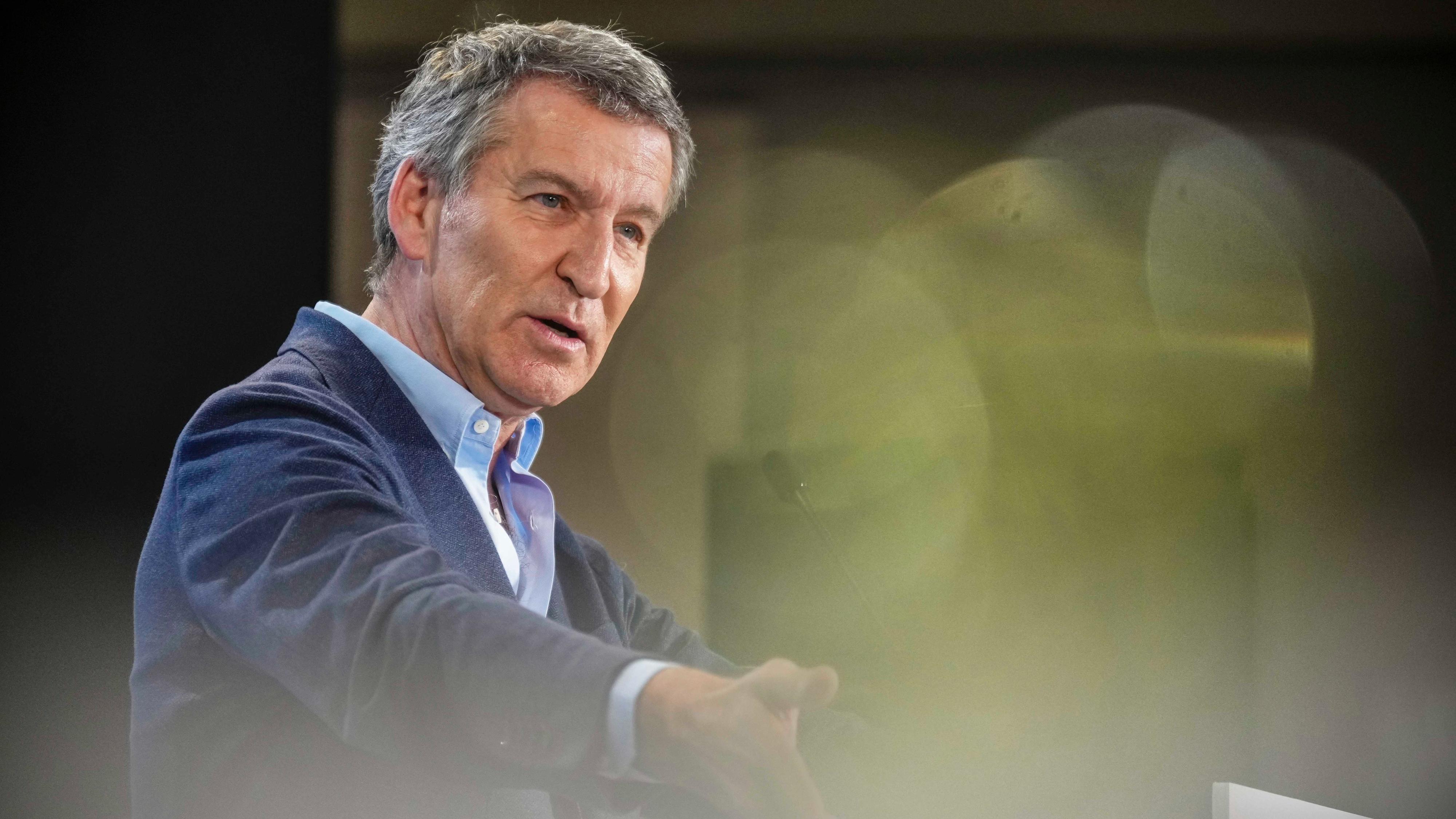 Feijóo cree "muy revelador" que Sánchez no se someta a una cuestión de ...