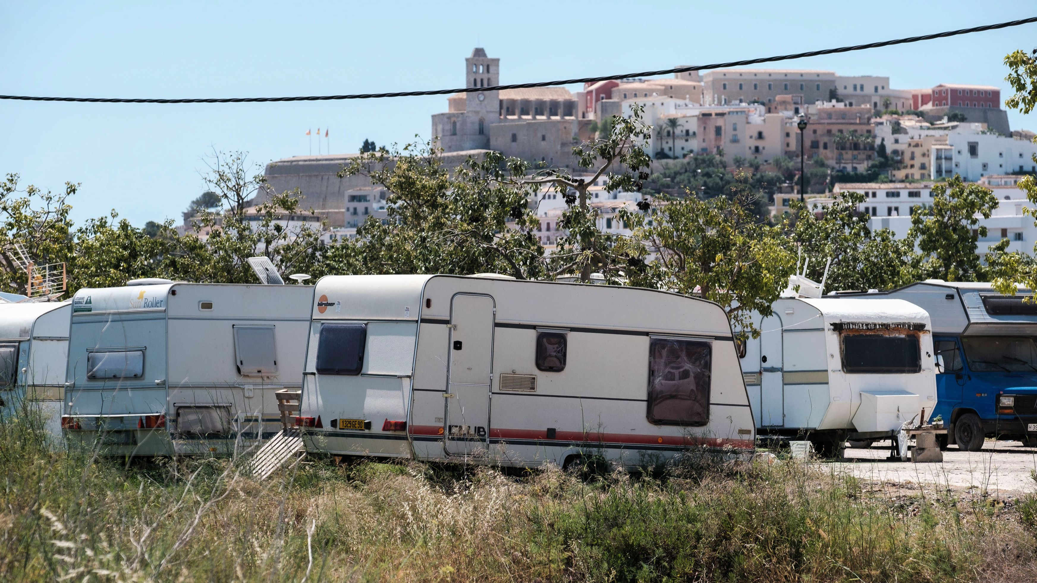 Ibiza limita la vida en autocaravanas