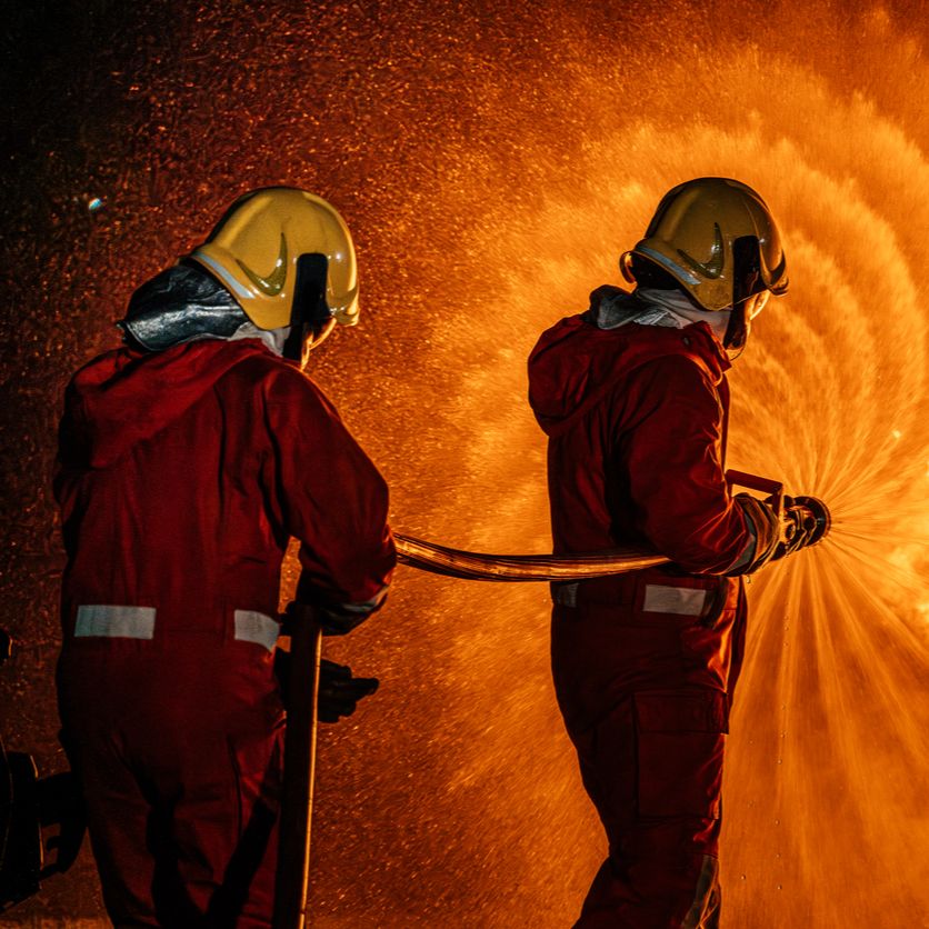 Fin de mes - ¿Qué ha pasado con las condiciones de los bomberos forestales? episode artwork