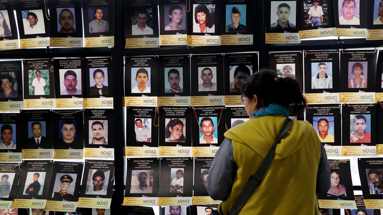 La fiscalía colombiana responsabiliza a las farc de más de 9. 000 desapariciones y atribuye 675 al estado