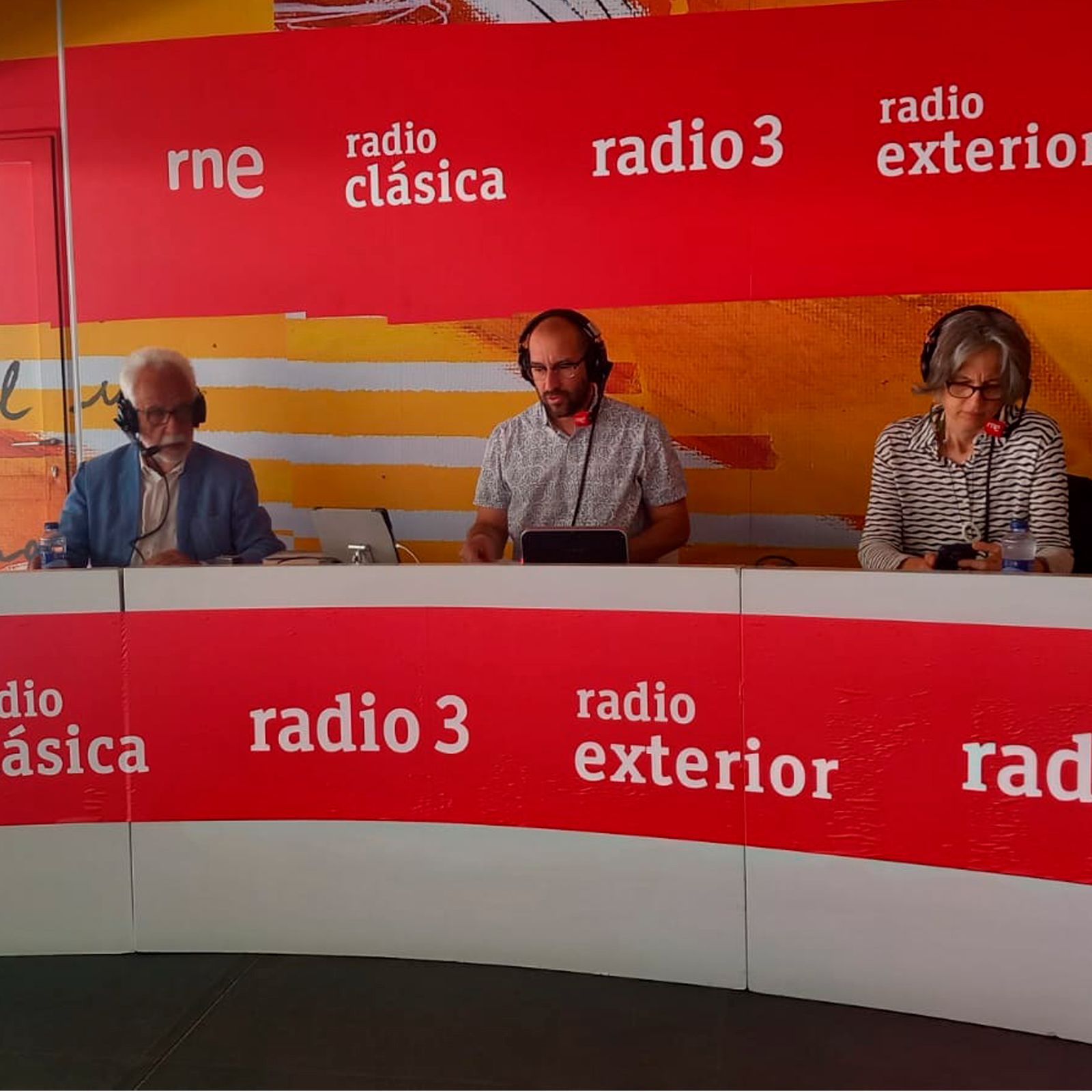 A golpe de bit - FLM 2026: la conexión eléctrica entre el cerebro y Volta - 03/06/26 episode artwork