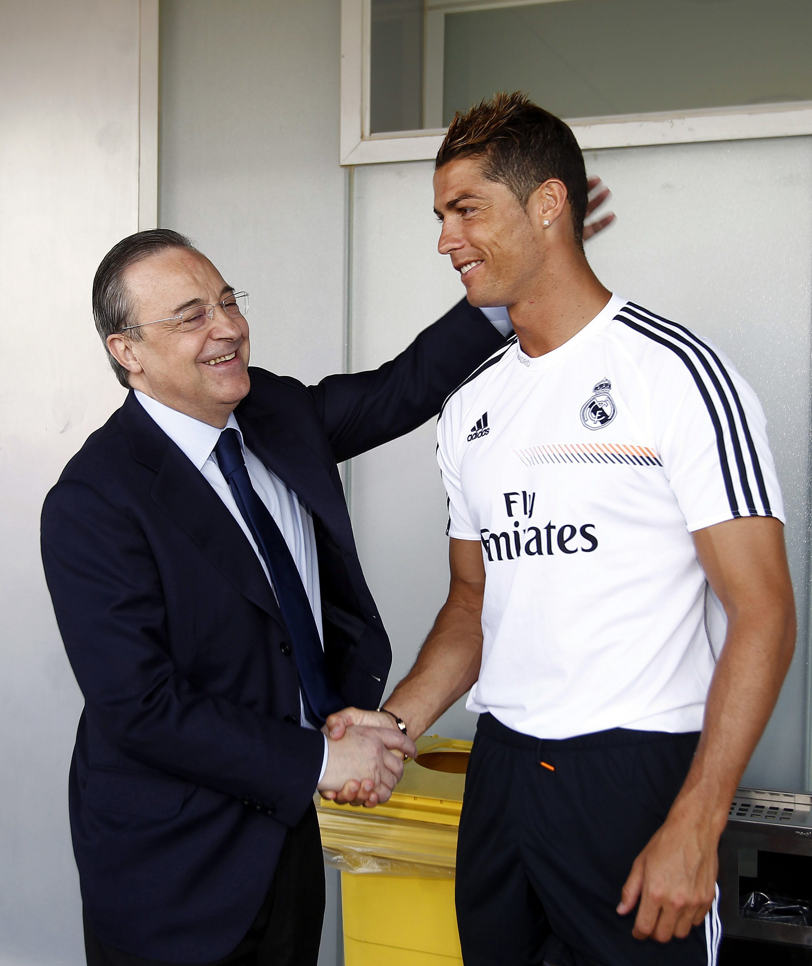 Florentino perez cr7 on sale