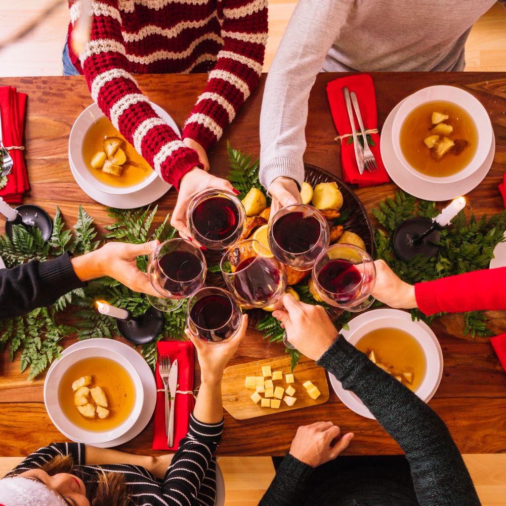 Protegemos tu privacidad - Las fotos de la cena de navidad en el trabajo - 12/12/25 episode artwork