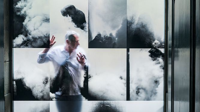 Frederic Amat revela el seu univers creatiu a la Virreina amb 'Vuit' episode artwork