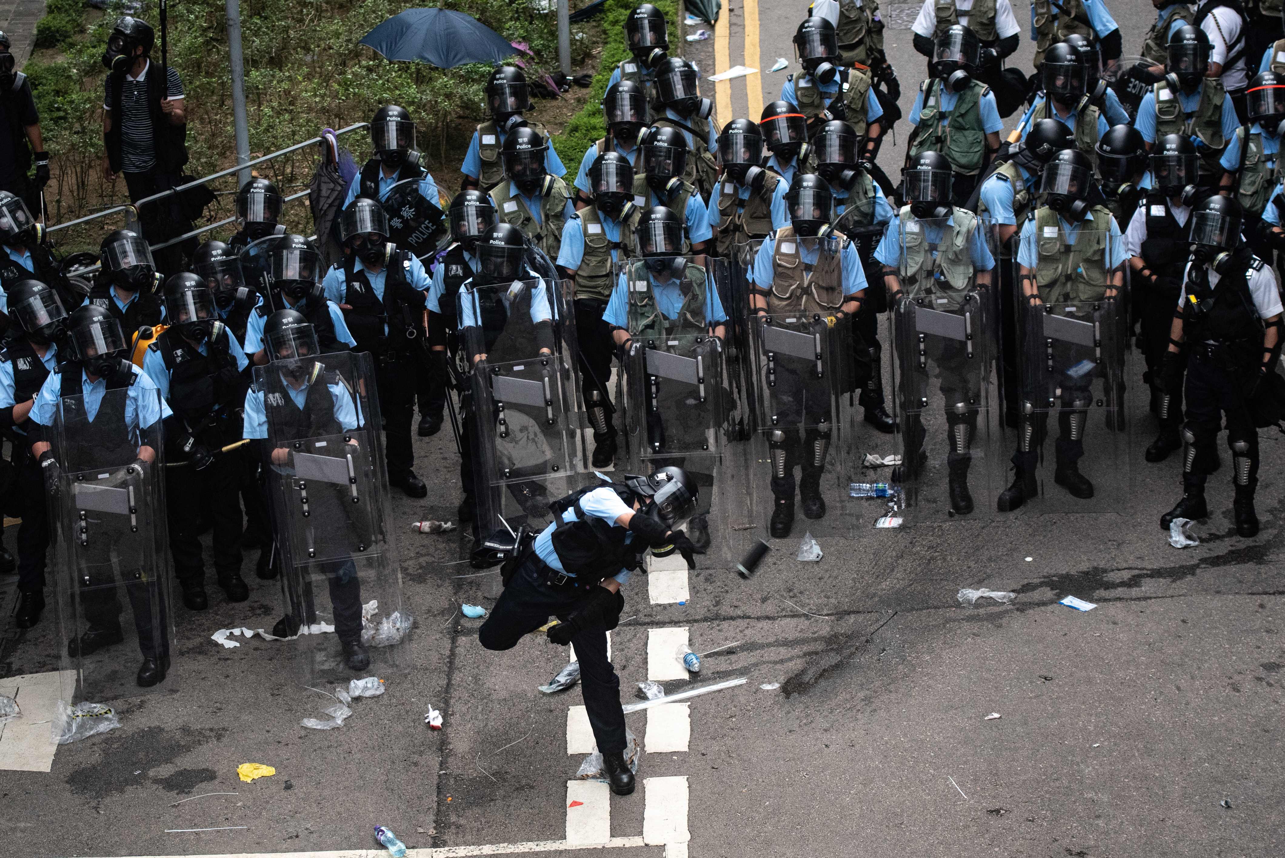 Gases lacrimógenos contra los manifestantes