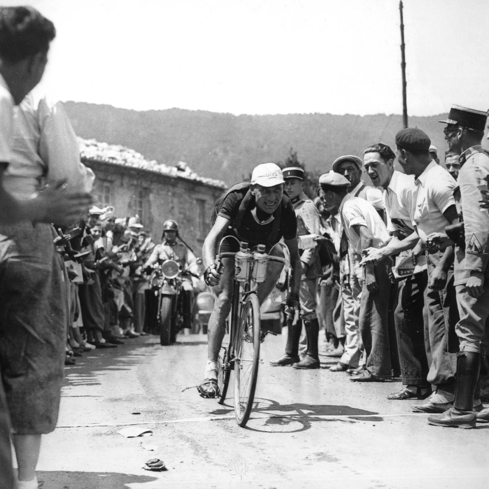 Efecto Doppler - Geopolítica del ciclismo con Ramón Usall - 02/07/26 episode artwork