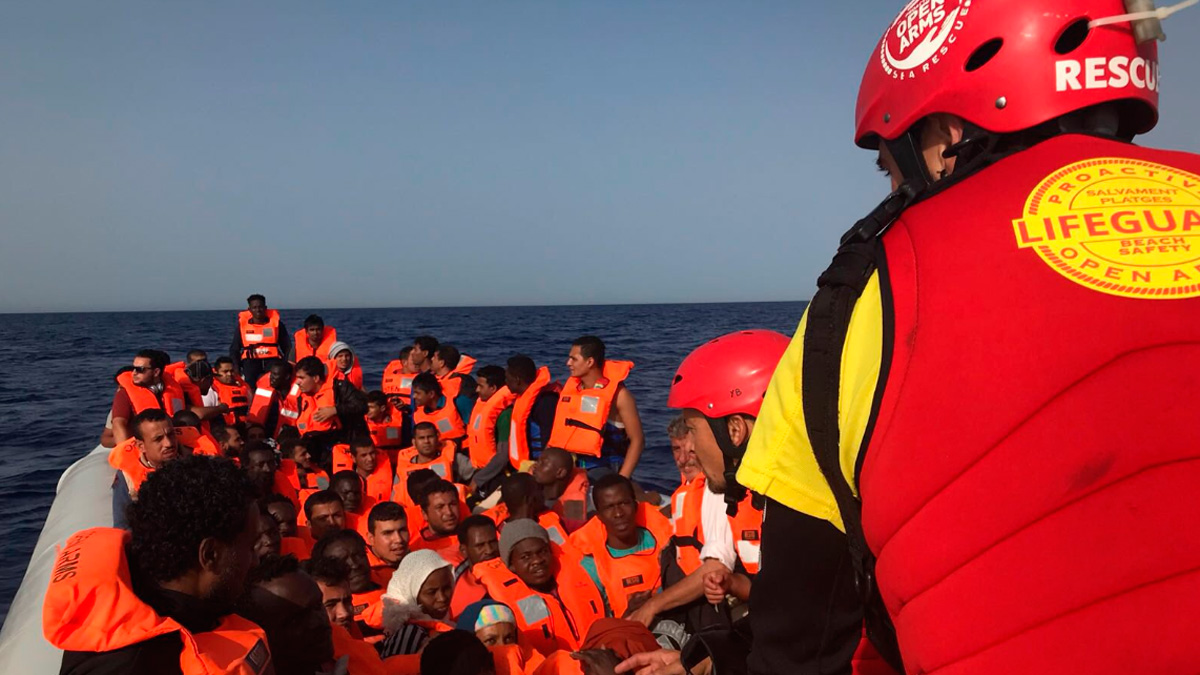 Open Arms Rescates El Gobierno autoriza al Open Arms a atracar en Barcelona | RTVE