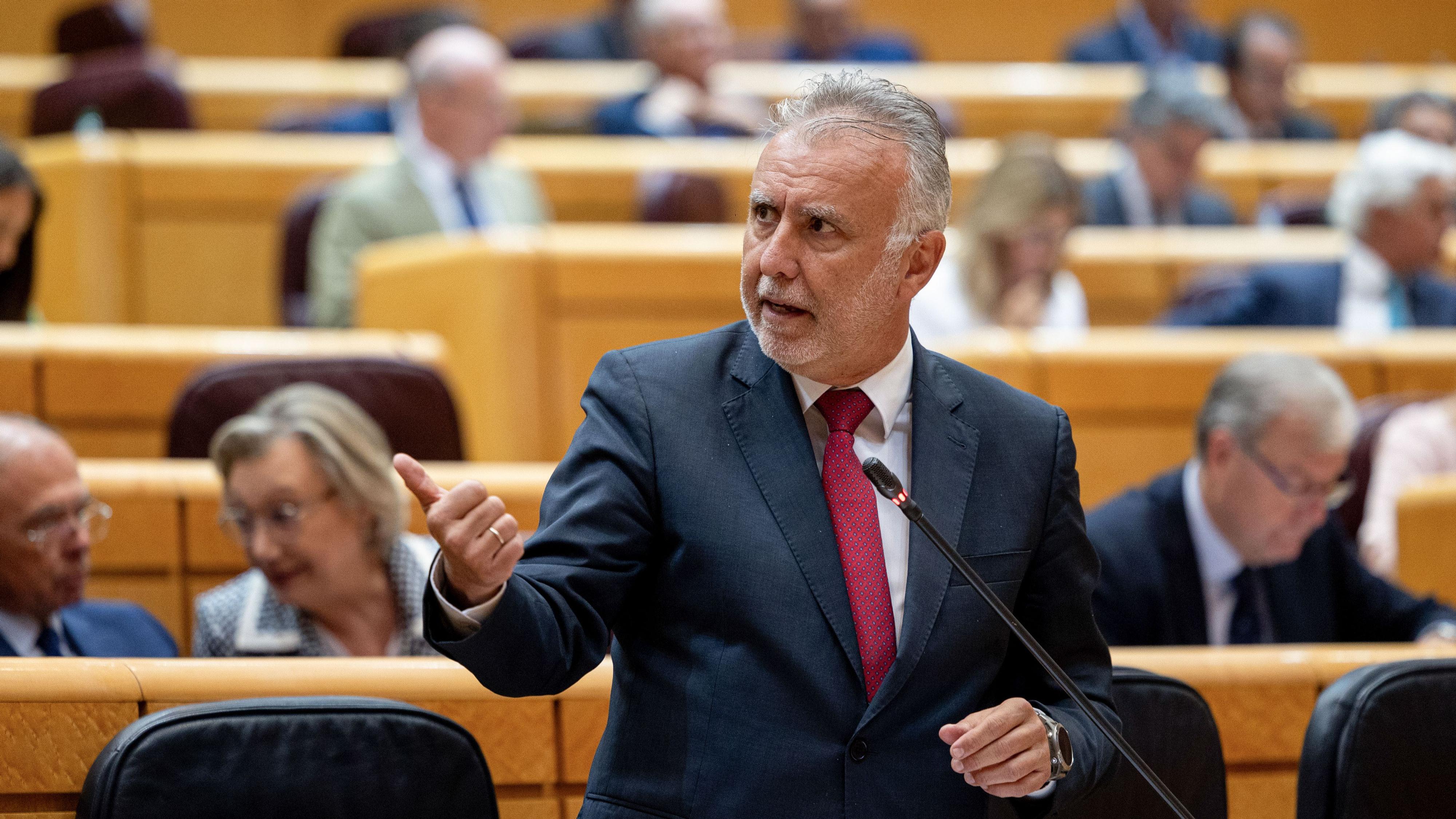 El Gobierno se reunirá con el PP para negociar la Ley de Extranjería