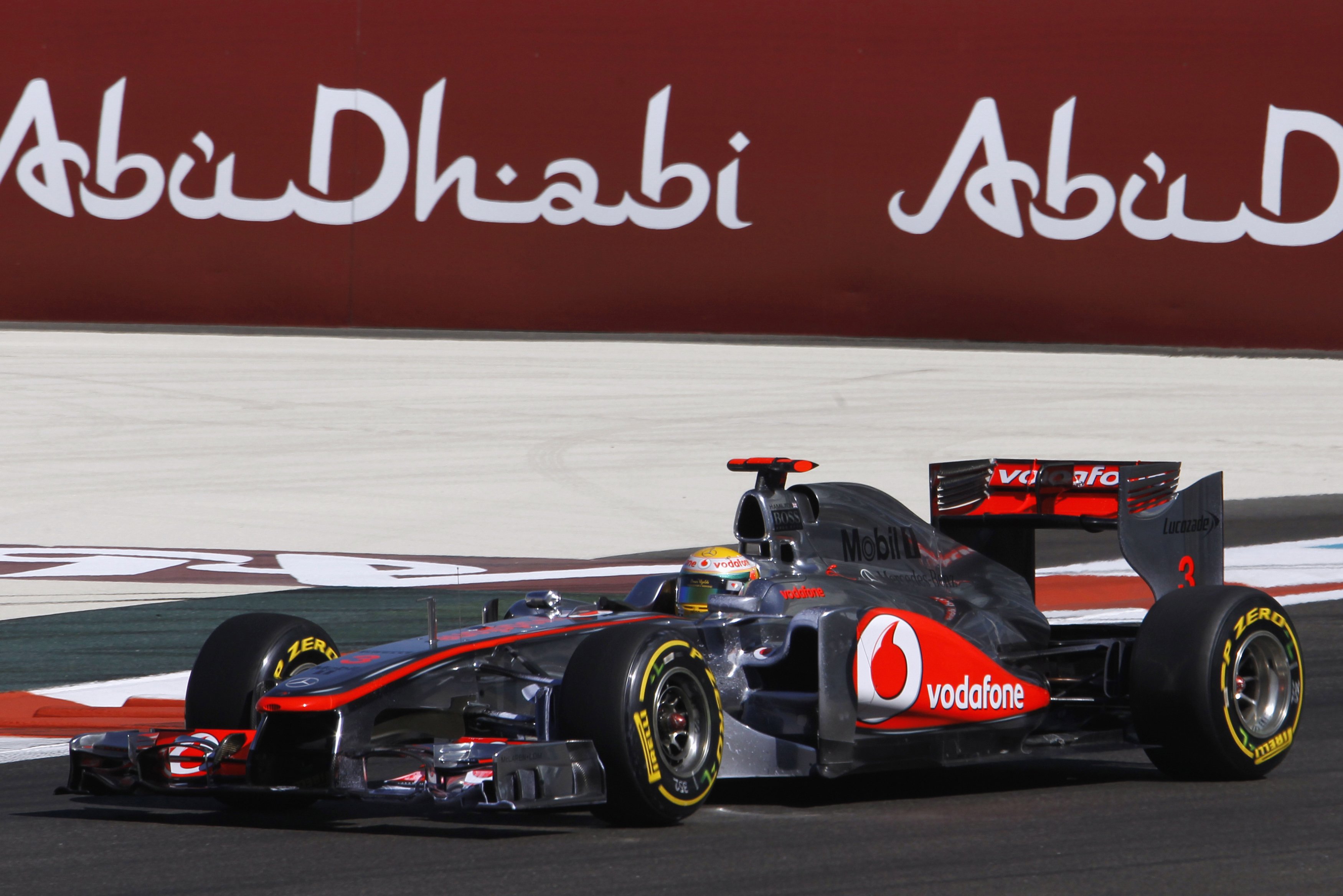 Hamilton también es el mejor en los terceros libres de abu dabi; alonso ha sido quinto