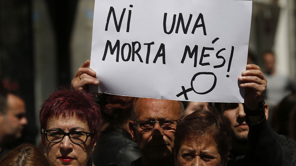 Un mosso mata presuntamente a su mujer delante de su hija | RTVE