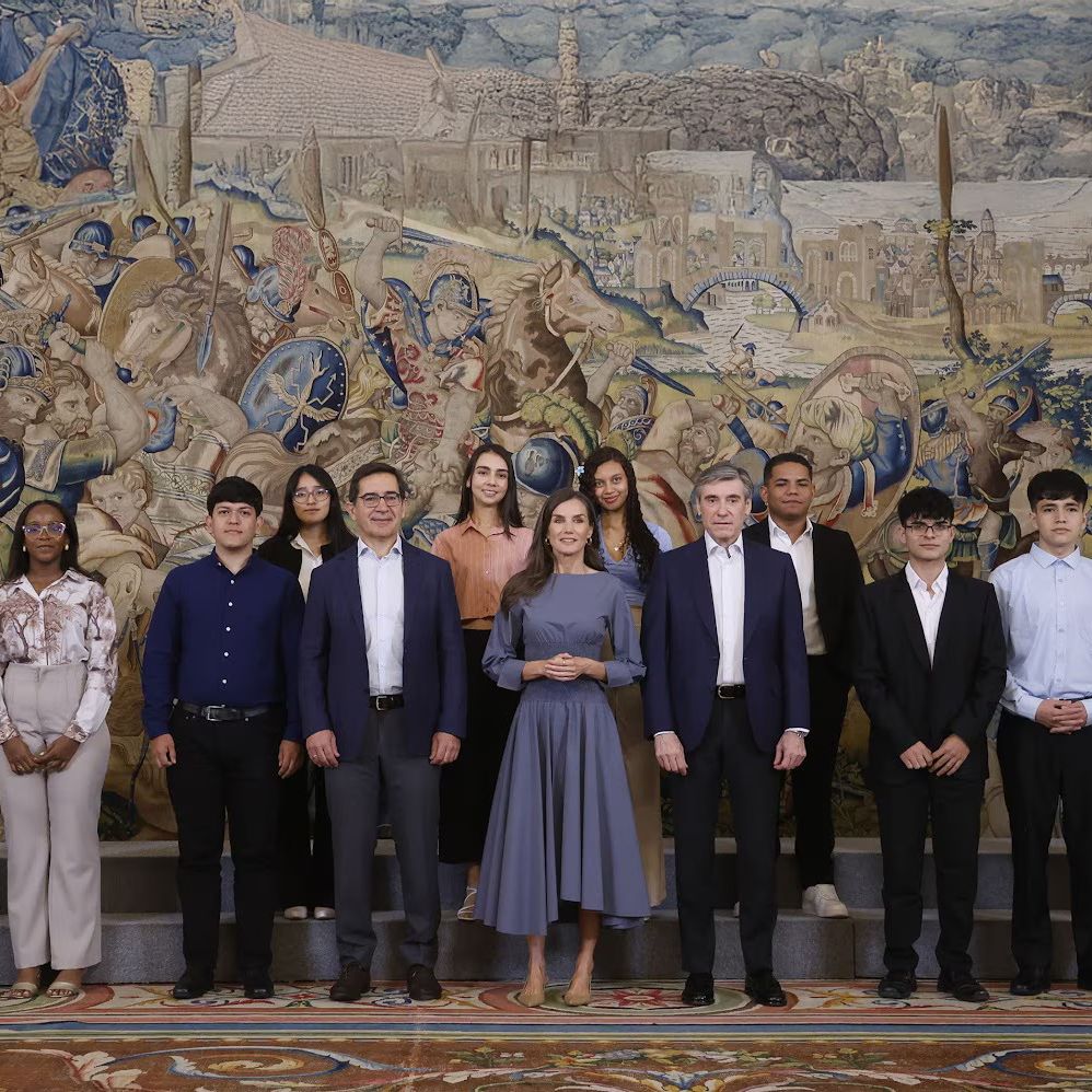 Hora América en R5 - Fundación BBVA beca a estudiantes de América Latina - 02/11/25