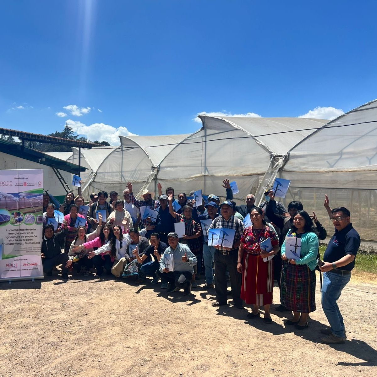 Hora América en Radio 5 - Formación solar española para agricultores en Guatemala - 04/10/26 episode artwork