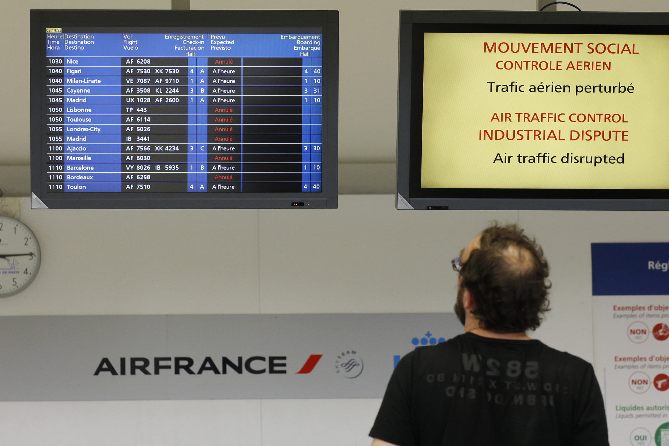 La huelga de controladores en francia obliga a cancelar 26 vuelos de iberia
