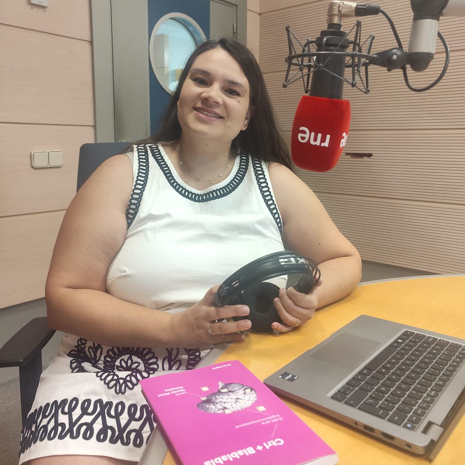 Un idioma sin fronteras - 'Control + Blablabla'. Laura Martín Pérez - 27/09/25