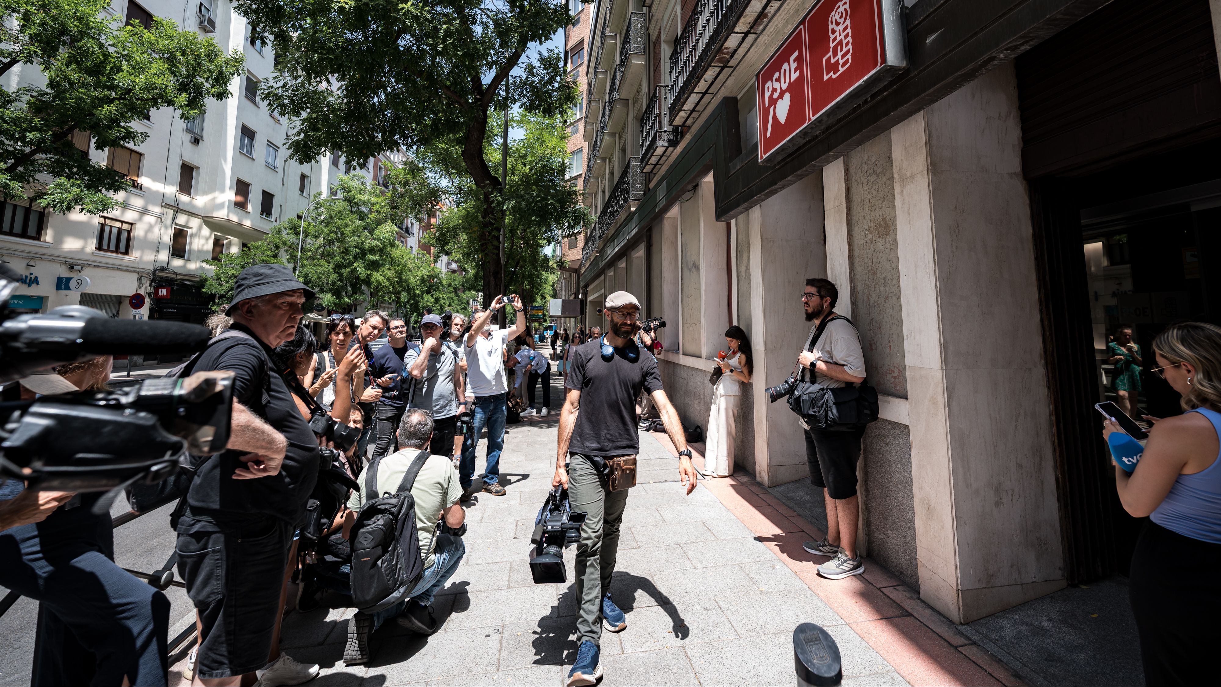 Análisis: La incertidumbre se instala en el PSOE