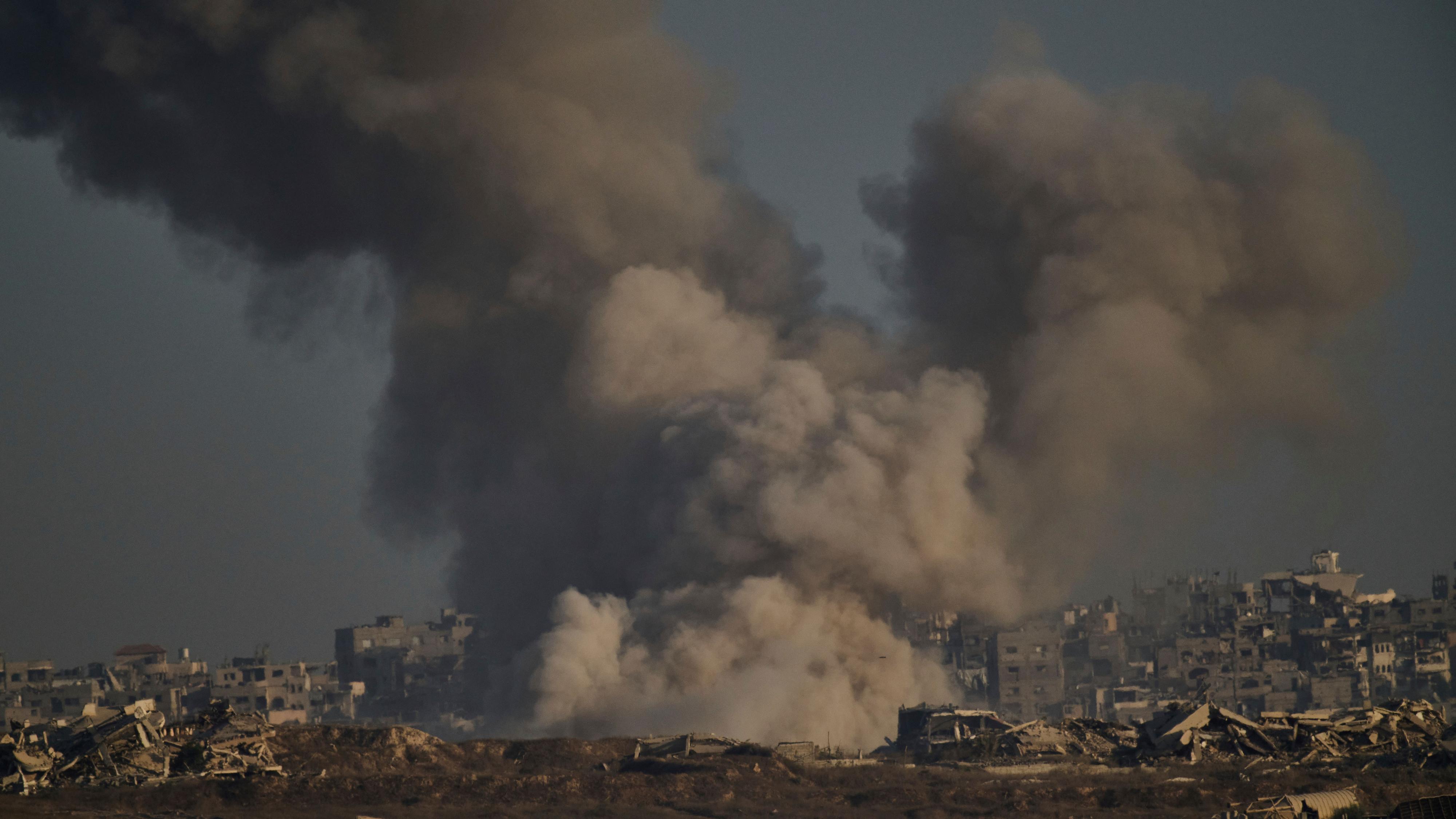 Israel continúa su ofensiva en la Ciudad de Gaza por segundo día consecutivo pese a las amenazas de Hamás