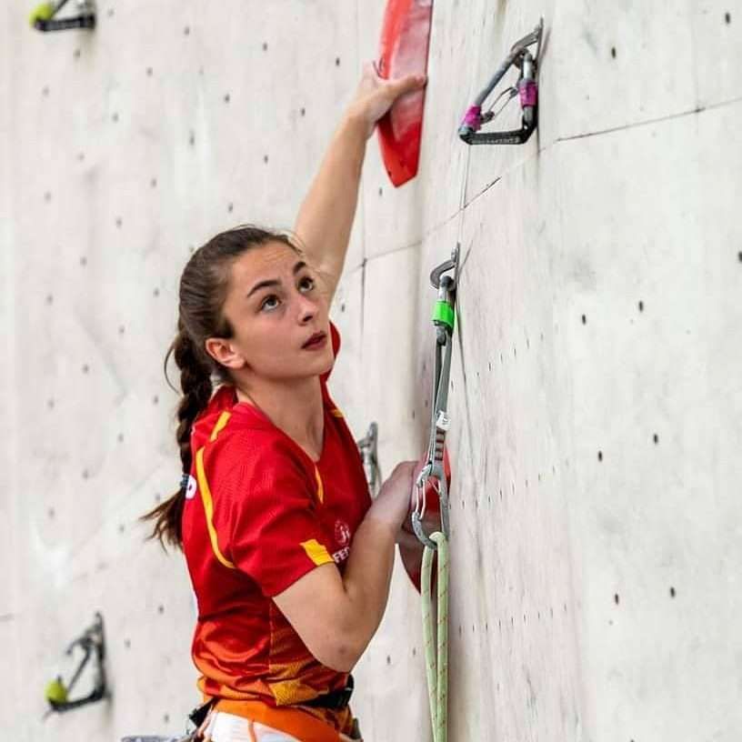 Más altas, más rápidas, más fuertes - Iziar Martínez - 10/07/25 Más altas, más rápidas, más fuertes - Iziar Martínez - 10/07/25