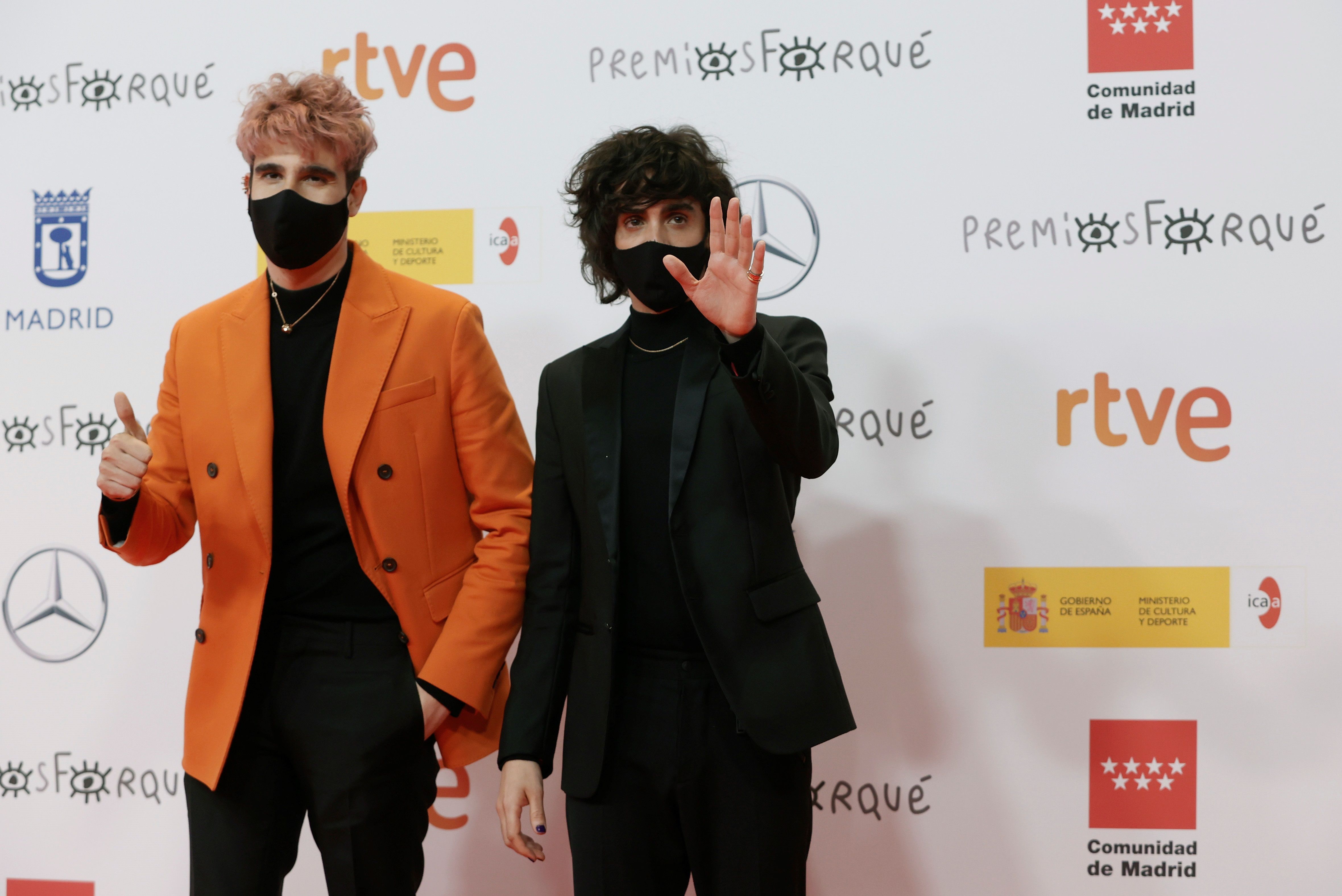 Javier Calvo y Javier Ambrossi a su llegada a la gala de entrega de los Premios Forqué. Javier Calvo y Javier Ambrossi a su llegada a la gala de entrega de los Premios Forqué.