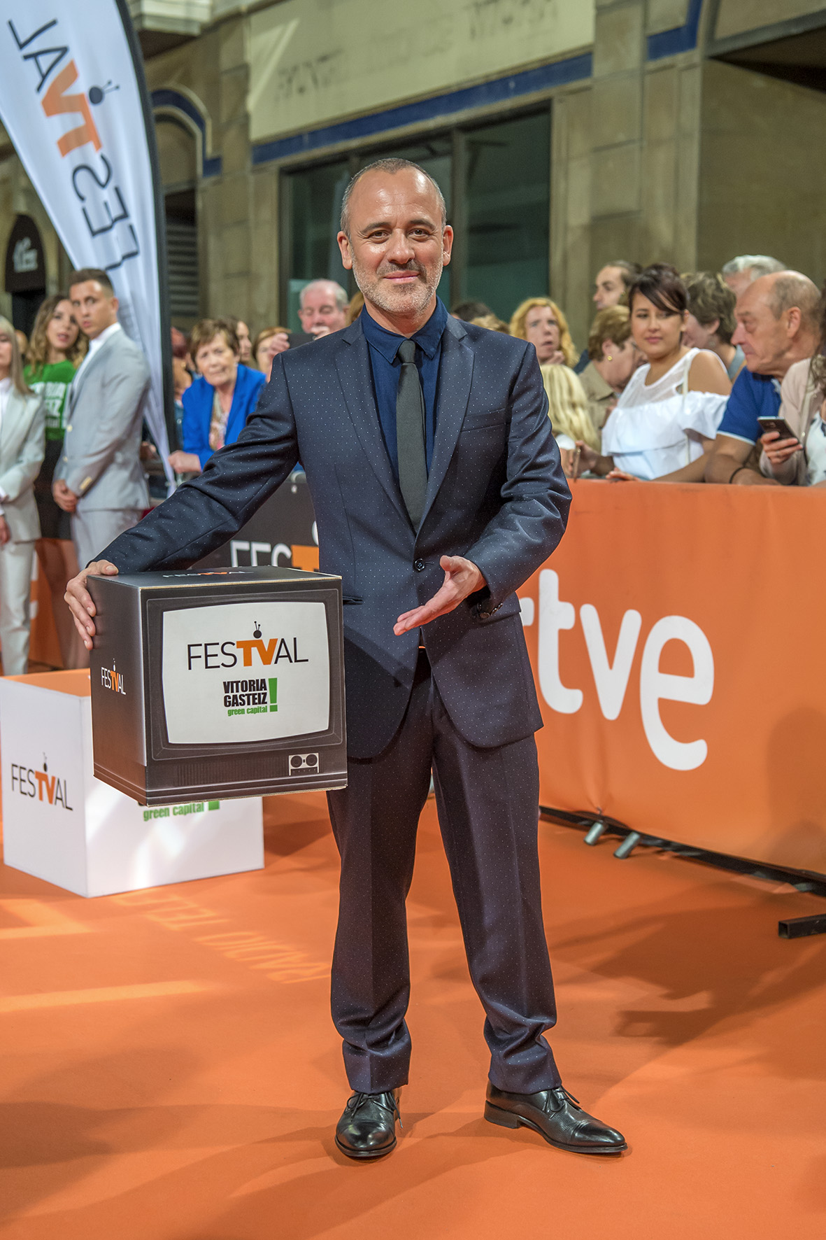 Javier Gutiérrez llega a Vitoria para presentar la nueva serie de La 1 Javier Gutiérrez llega a Vitoria para presentar la nueva serie de La 1