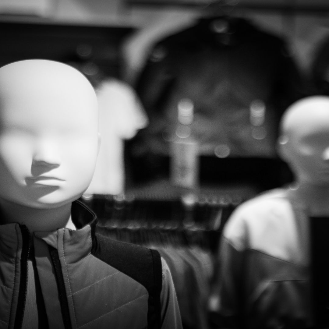 Los ultrasónicos - Jesús Bombín: Fiesta de los maniquíes, no los toques, por favor - 16/11/25 Los ultrasónicos - Jesús Bombín: Fiesta de los maniquíes, no los toques, por favor - 16/11/25