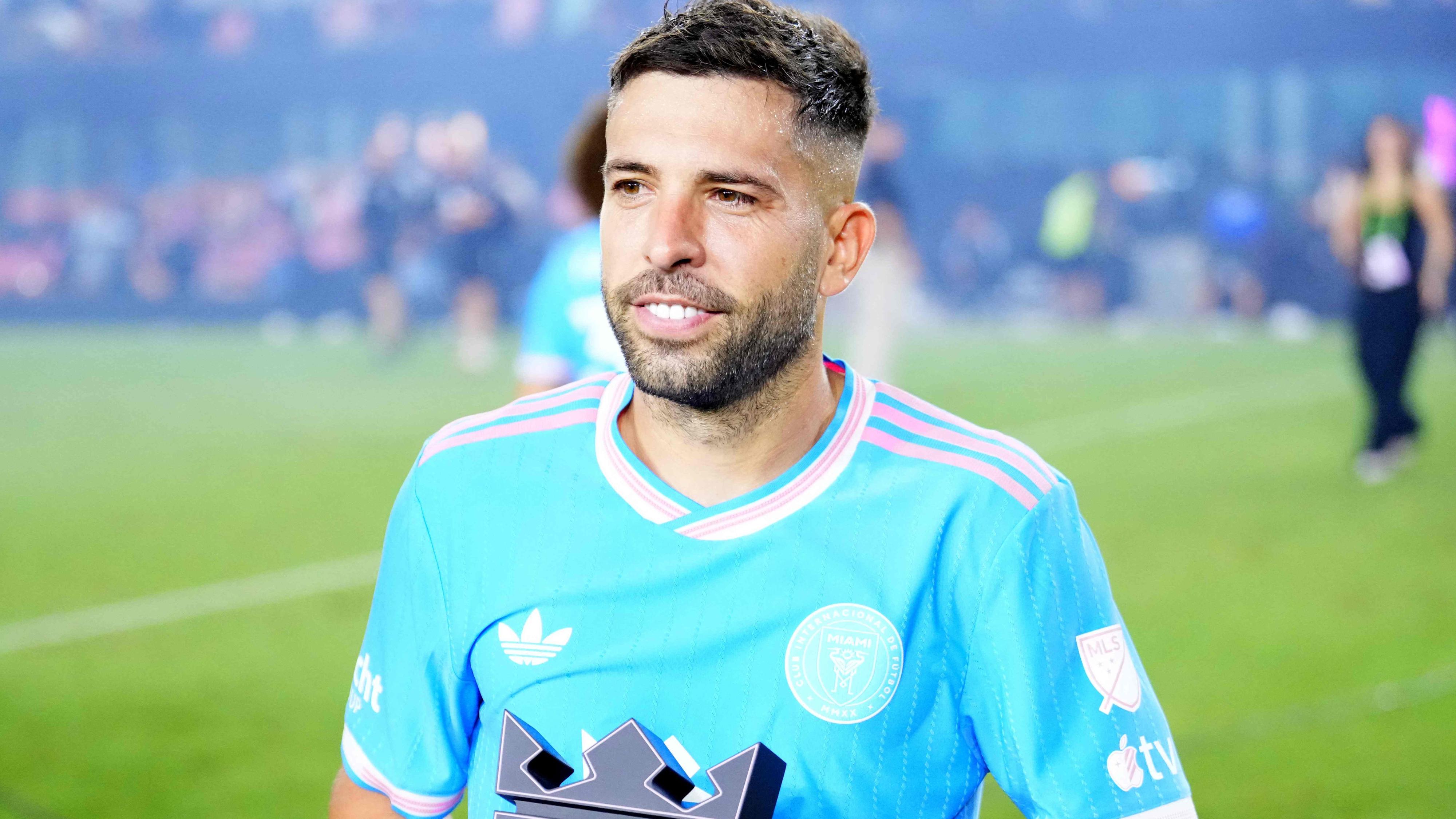El futbolista español Jordi Alba anuncia su retirada: "Gracias fútbol, gracias por tanto"
