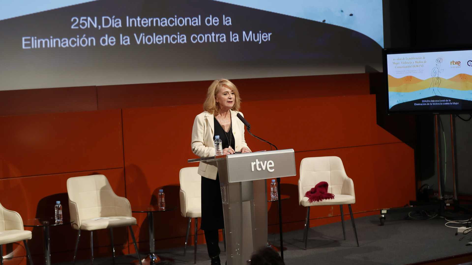 Jornada de formación sobre la violencia contra las mujeres