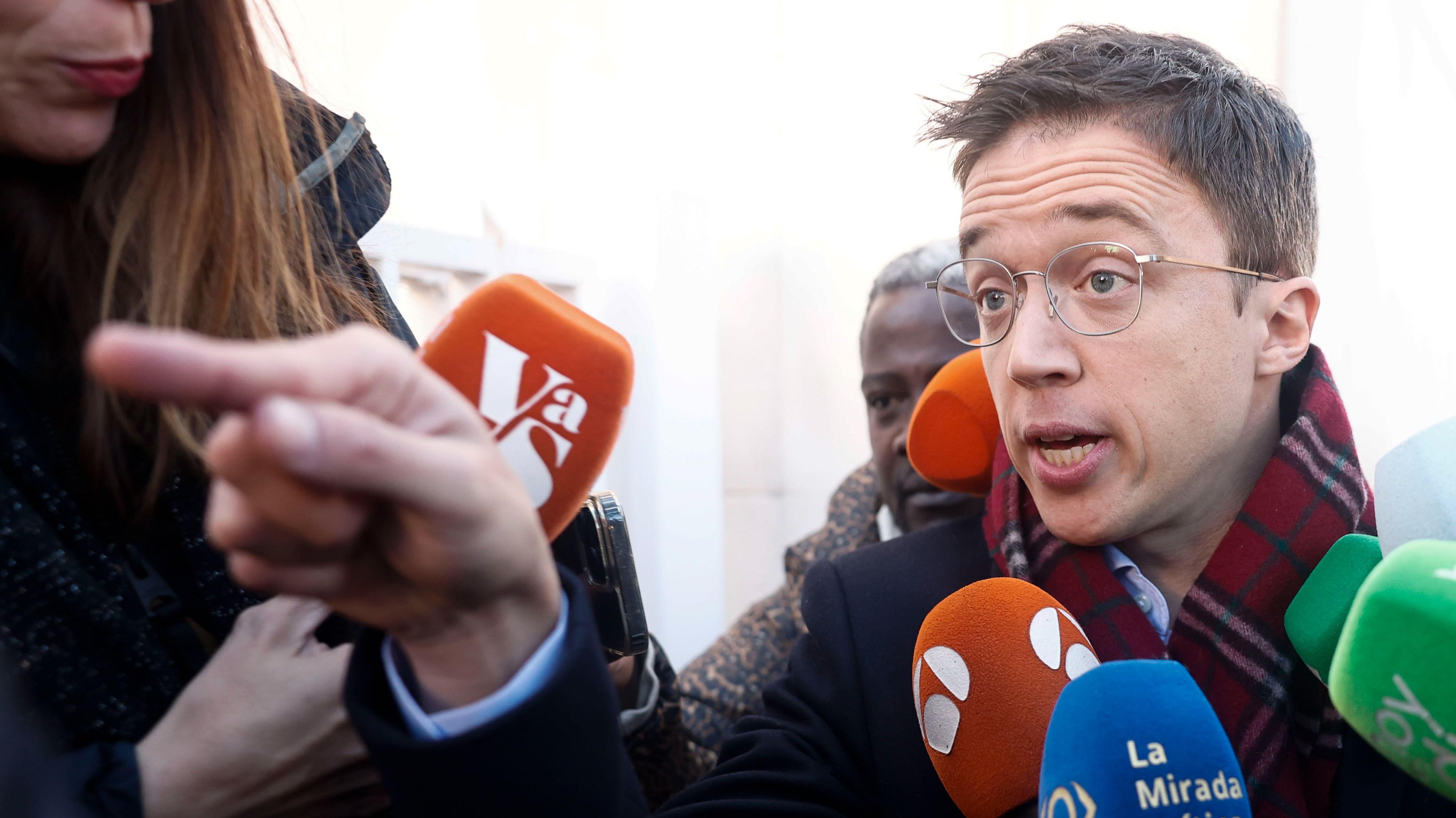 Un juez admite a trámite una querella de Errejón contra Mouliaá por ...