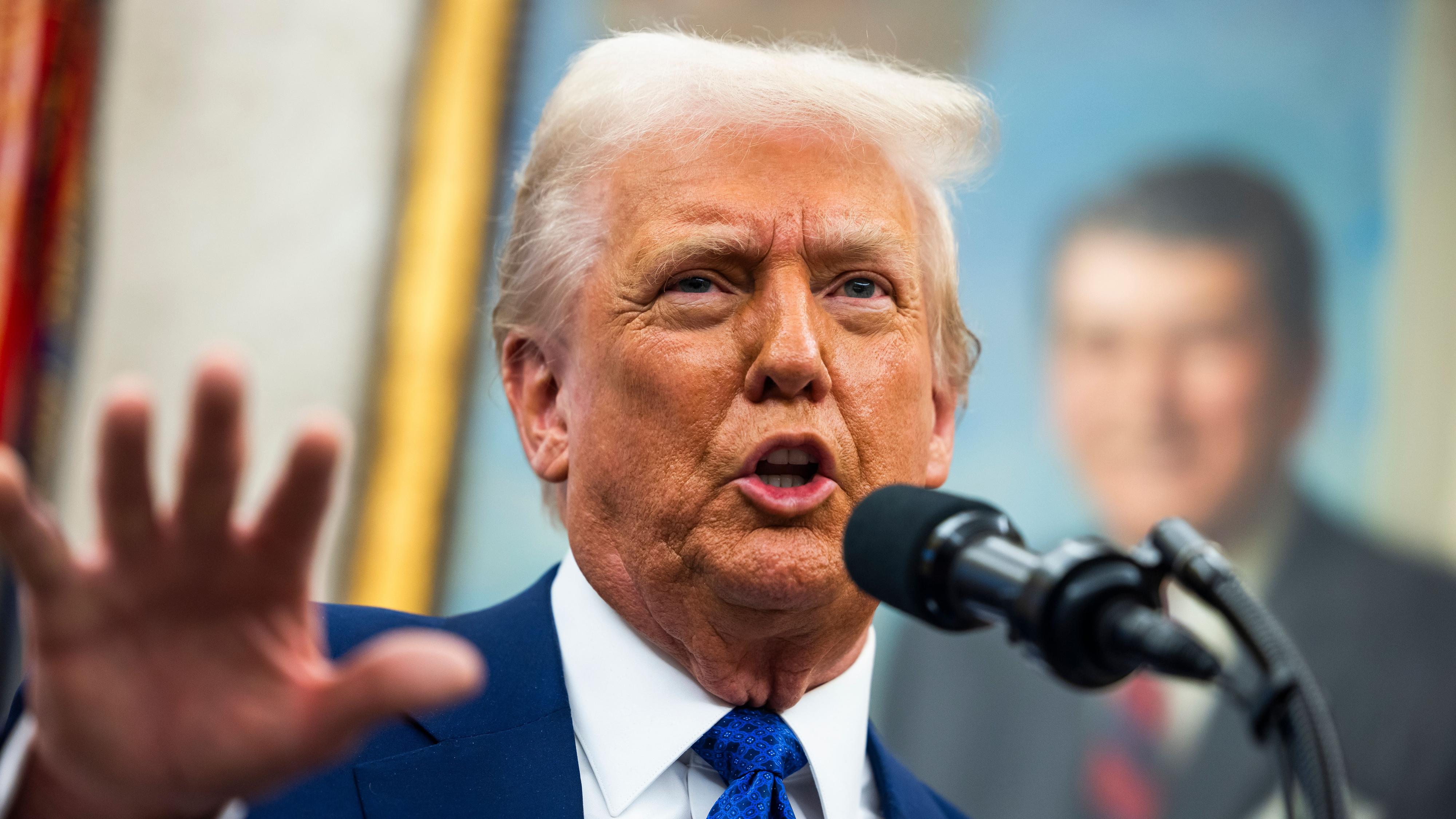 トランプは、管理を減らす計画を続けることができます