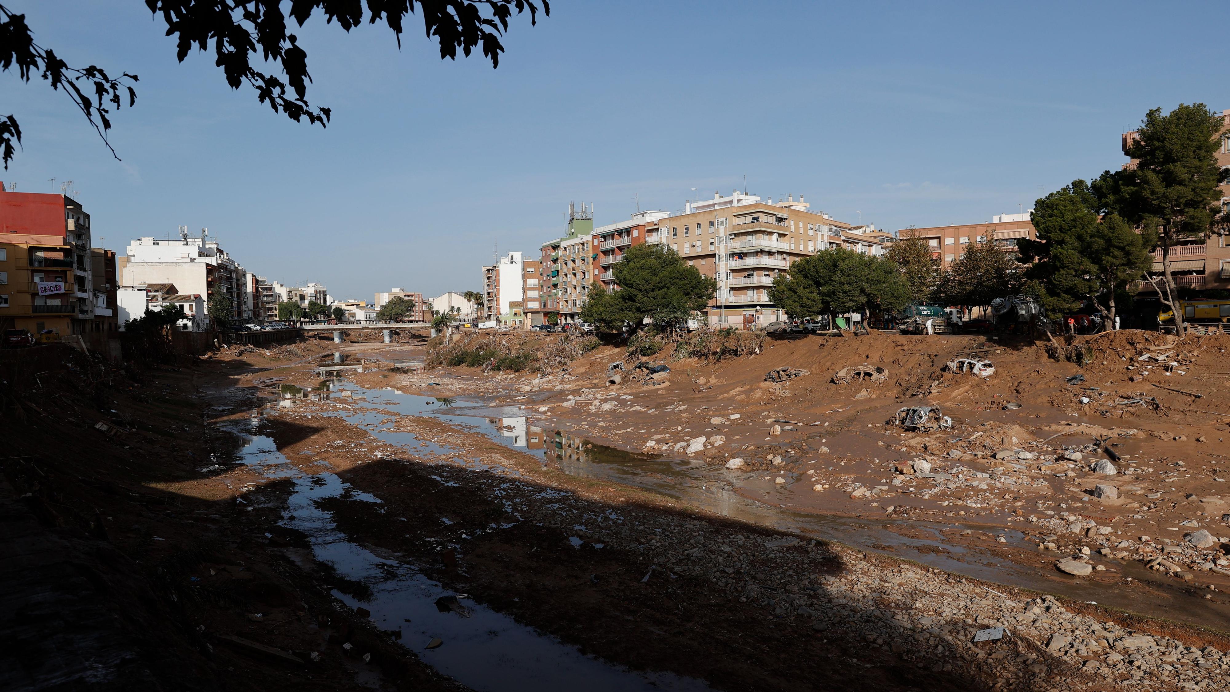 La jueza de la dana reprocha a la Generalitat que no previera vigilancia en los barrancos pese al aviso rojo de la Aemet