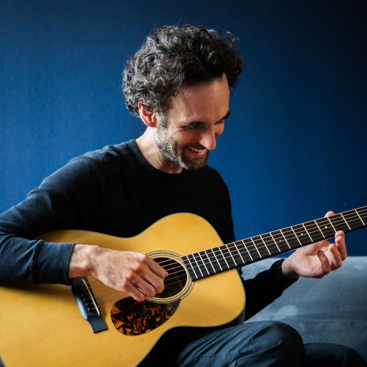 Sólo jazz - Julian Lage, un guitarrista en permanente crecimiento - 08/12/25 Sólo jazz - Julian Lage, un guitarrista en permanente crecimiento - 08/12/25