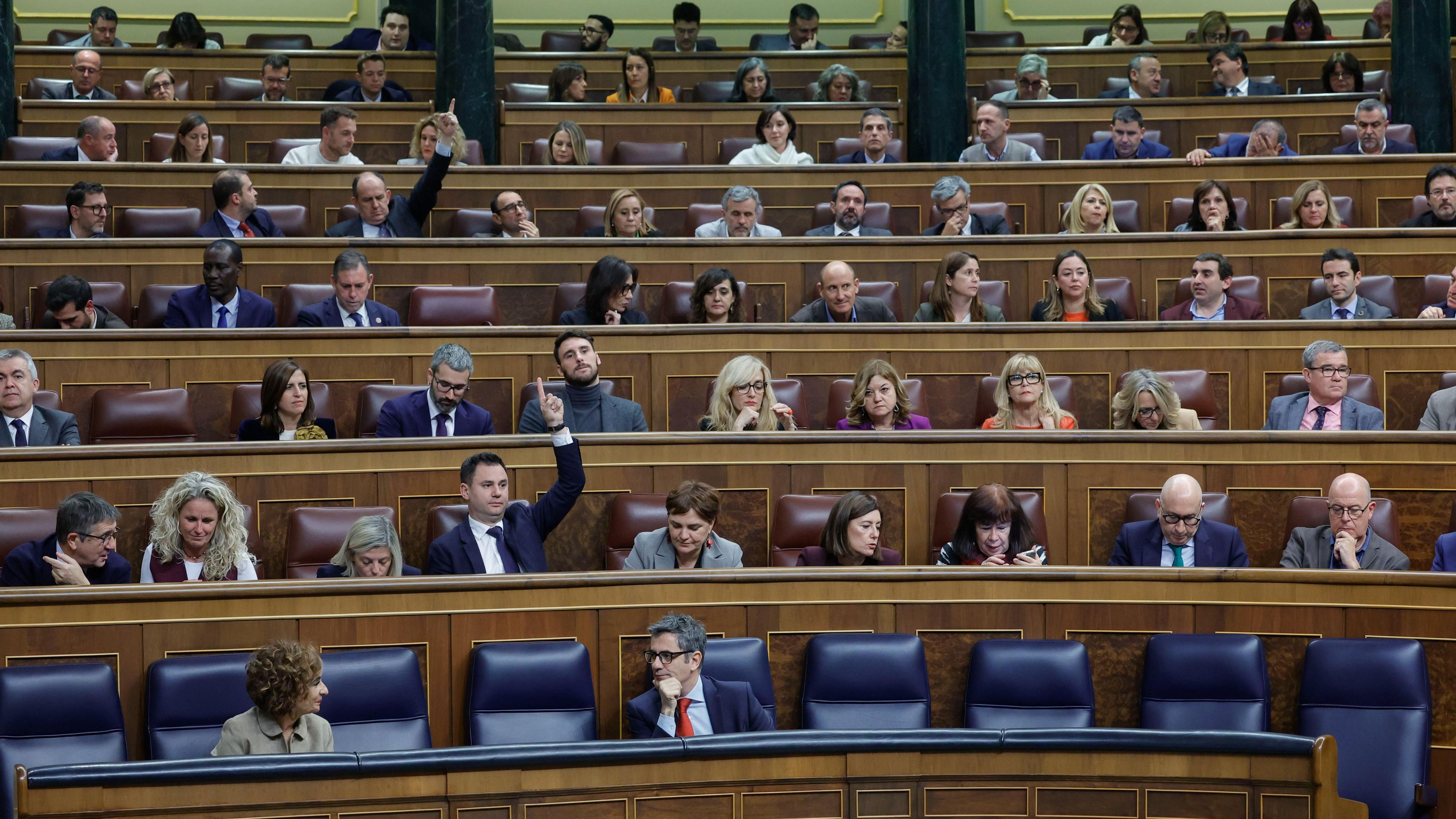 Junts y PNV se unen a PP y Vox para tumbar en el Congreso una ley del PSOE
