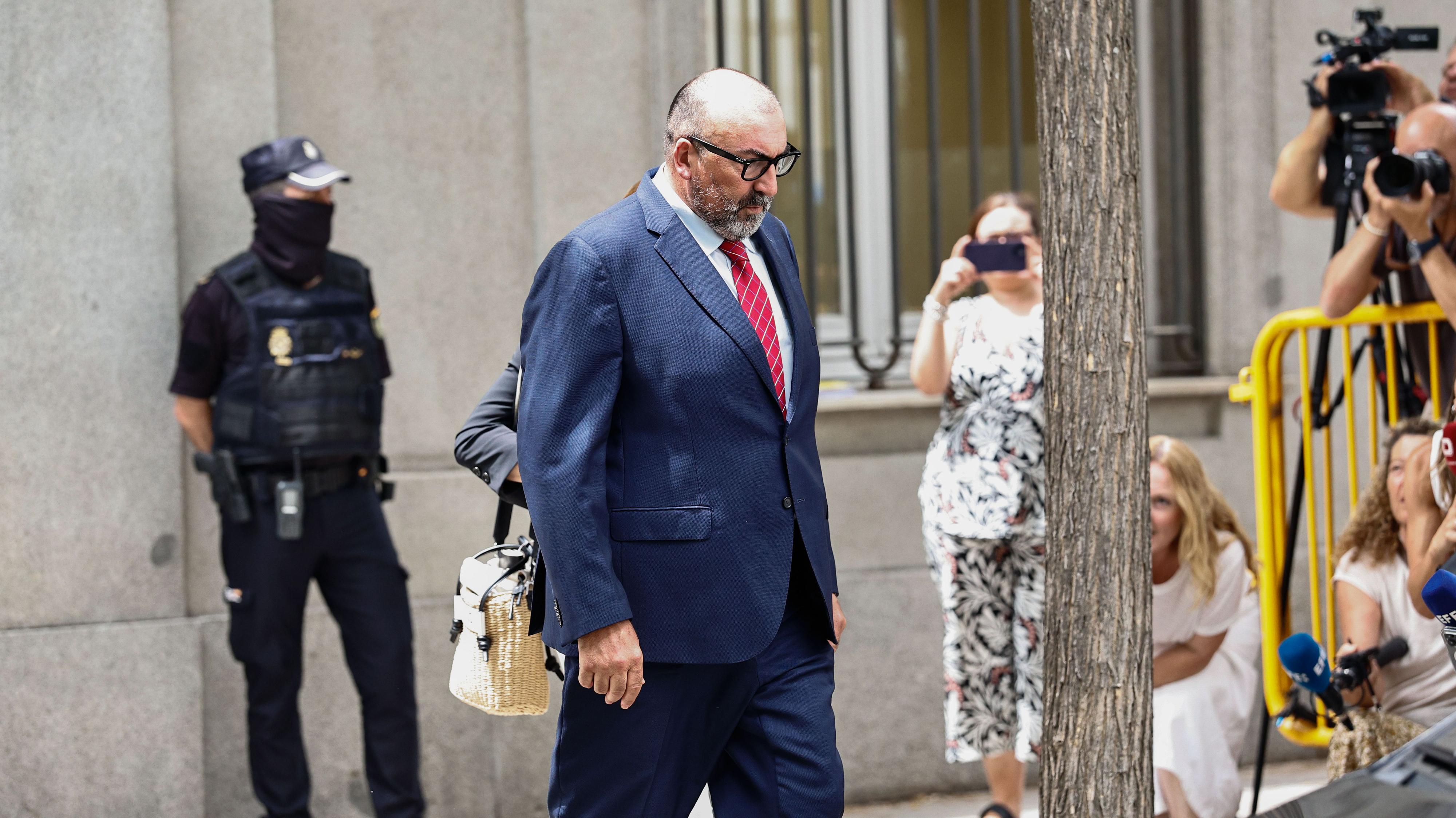 Koldo García comparece en el Supremo por el informe de la UCO que le señala como "custodio" del dinero de Ábalos