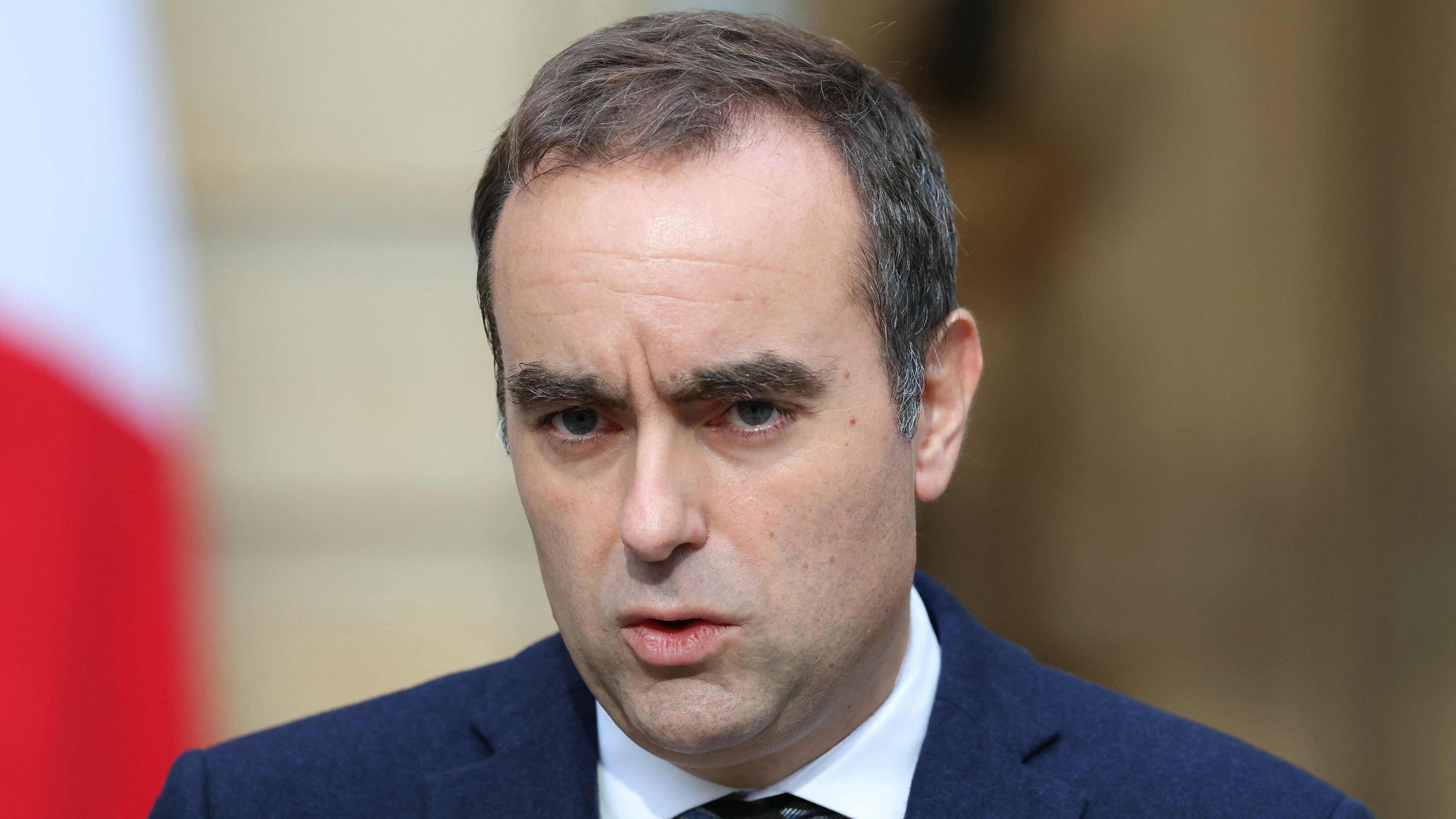 Lecornu mantiene a los pesos pesados del Gobierno de centro derecha de Bayrou y recupera dos figuras del 'macronismo'