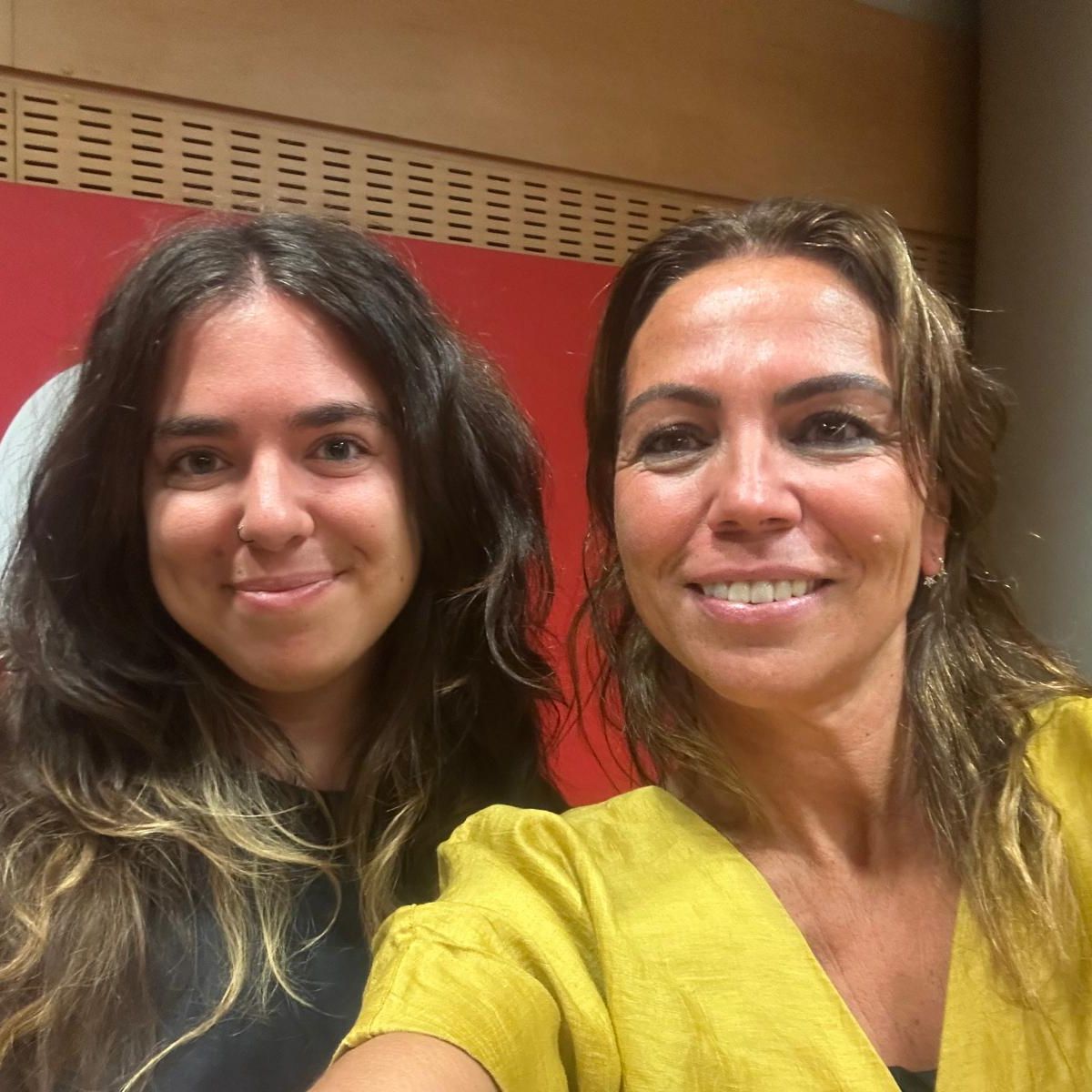 Libros de arena - Sara Riveiro y 'Hay un gato' Libros de arena - Sara Riveiro y 'Hay un gato'
