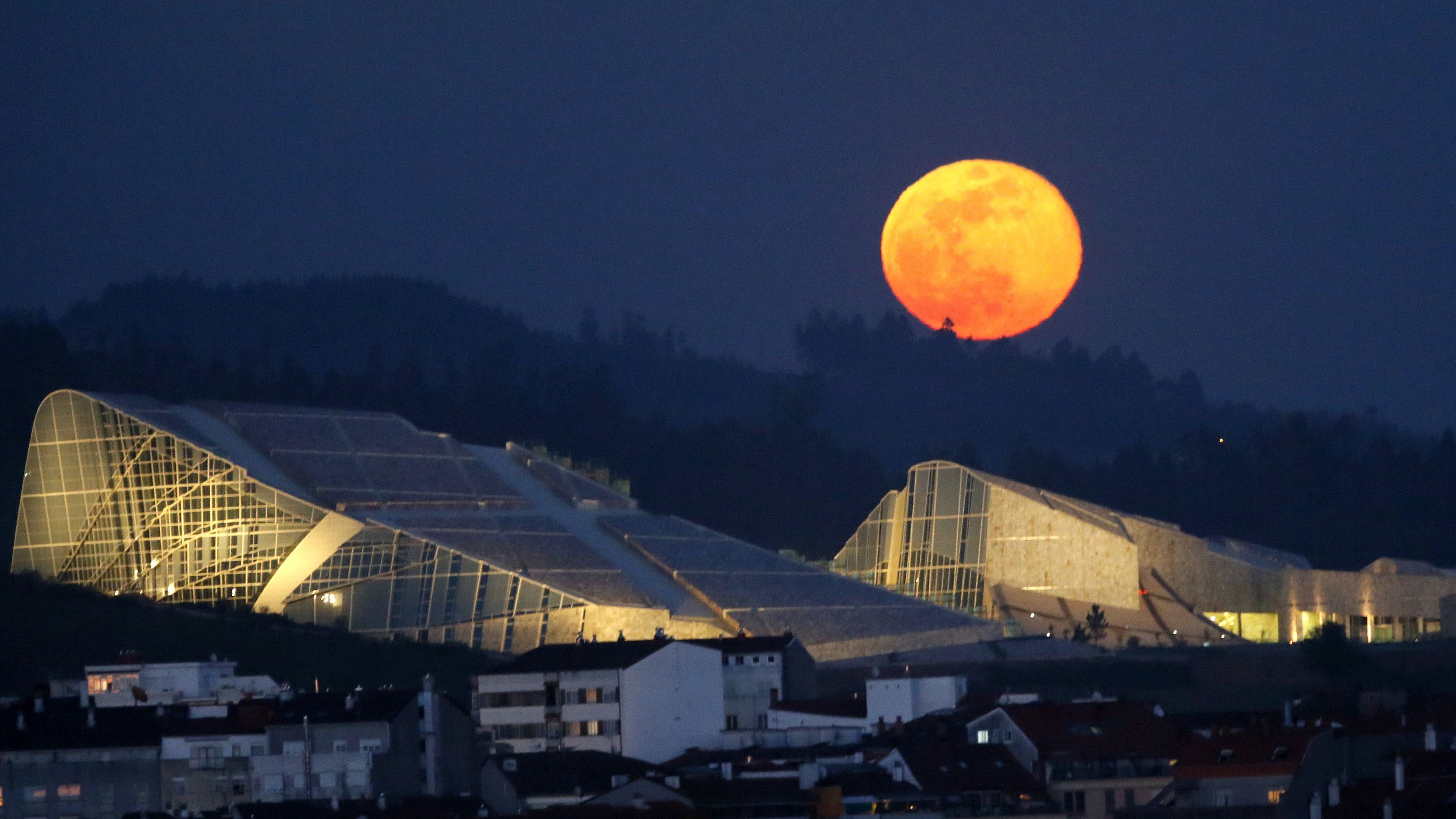 Luna llena de abril 2024 cómo y cuándo ver la luna rosa