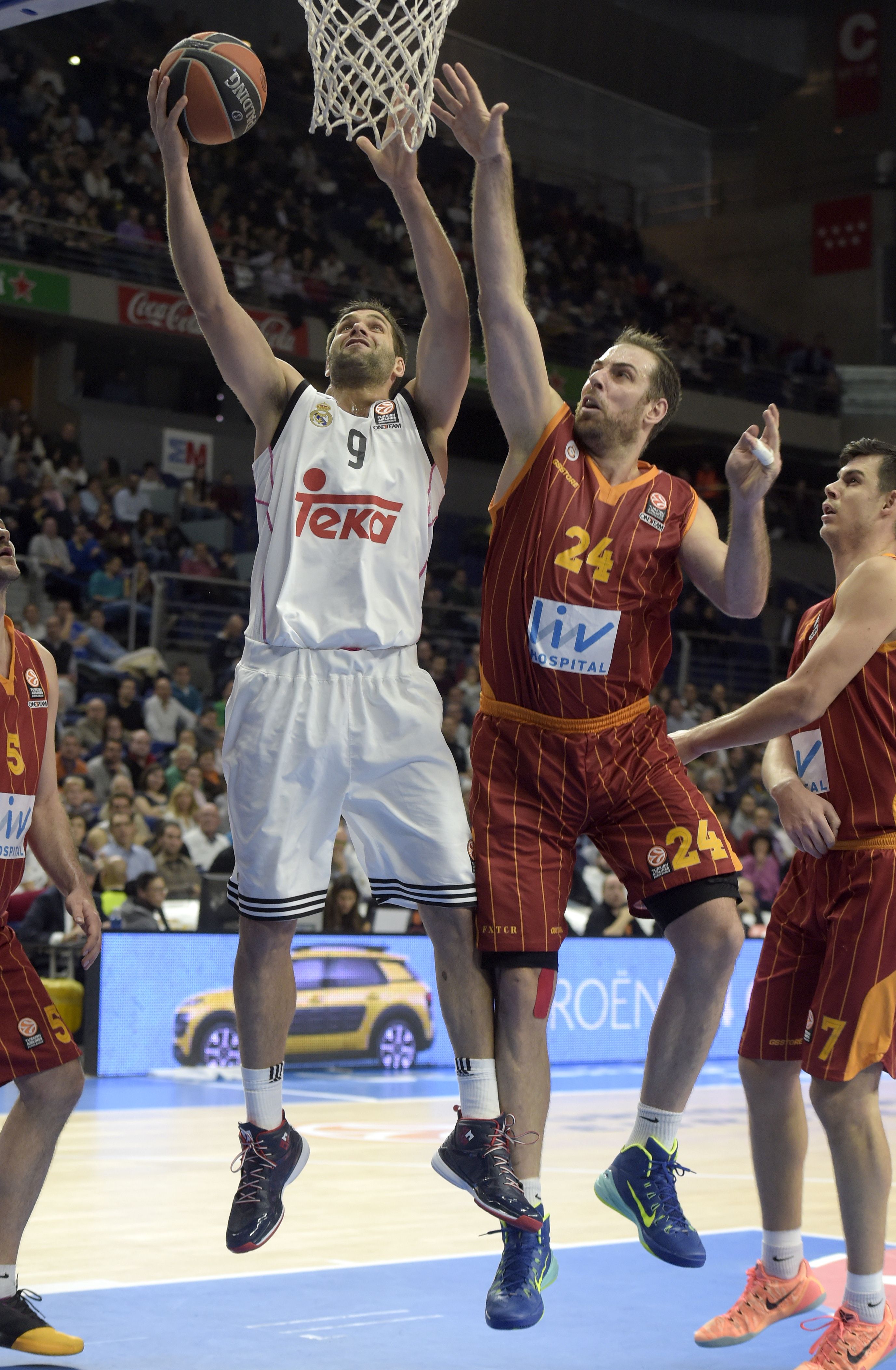 El Madrid Se Reconcilia Con La Victoria El Baskonia Cede Ante El Cska