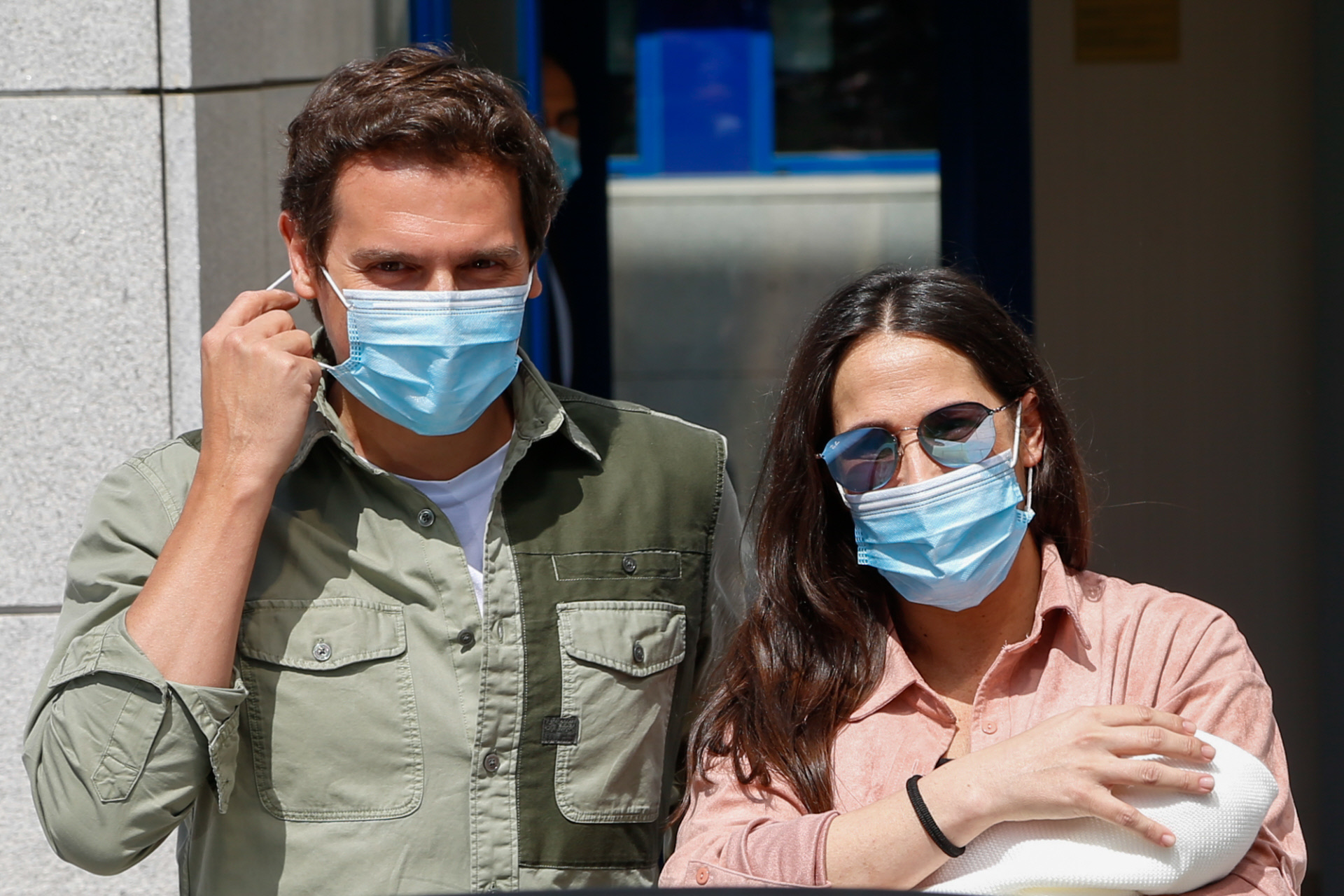 MALU Y ALBERT RIVERA CON SU HIJA LUCIA