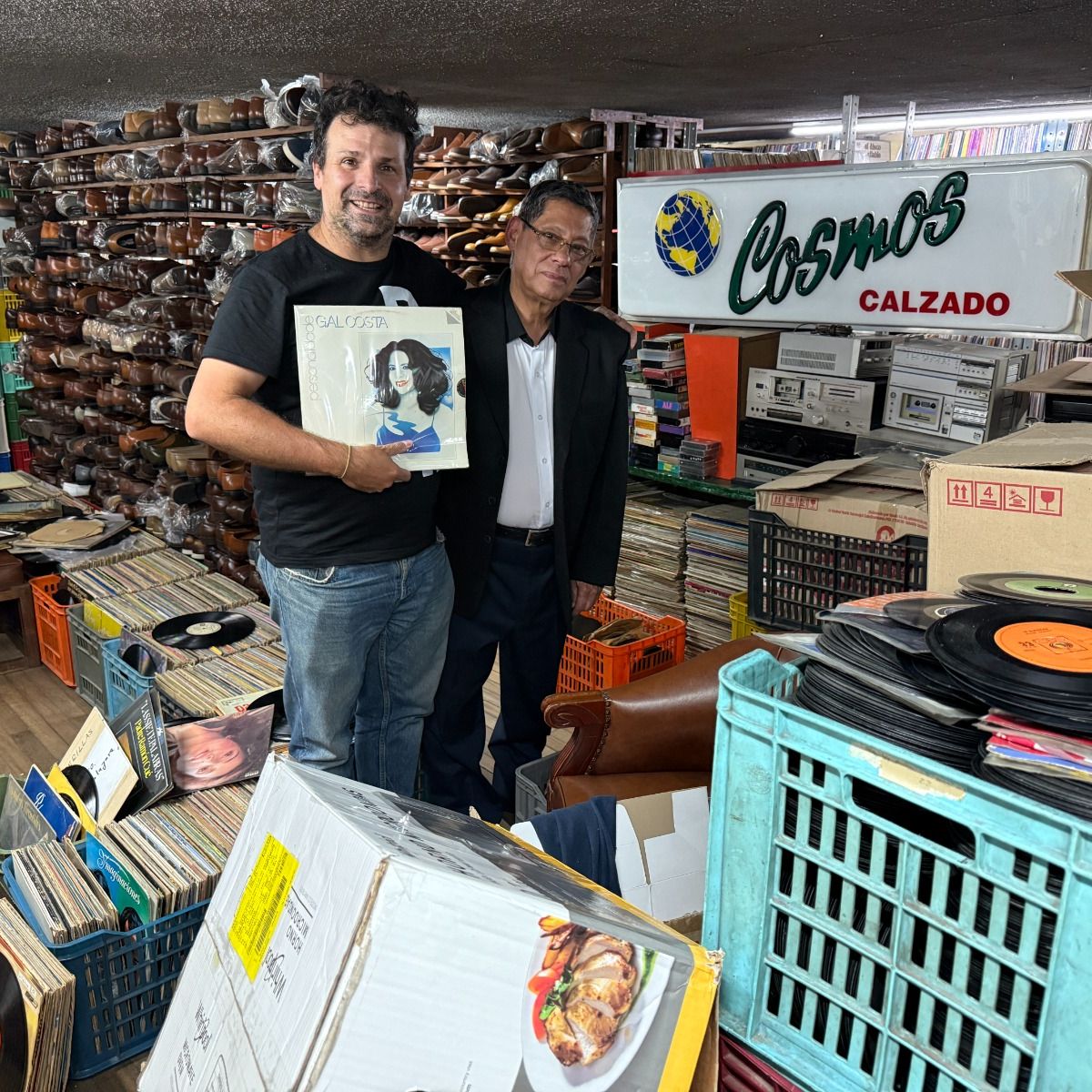 Mañana más - 3x133 - AUDIO: 'Yo, promiscua', el conflicto colombiano y la zapatería de los cien mil discos episode artwork