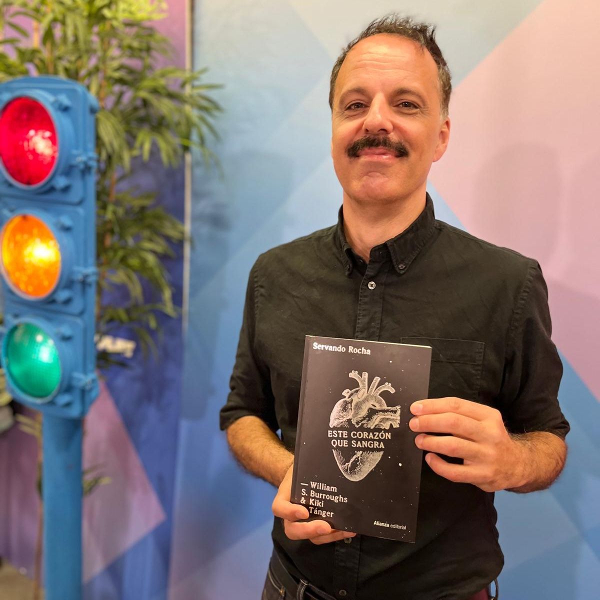 Mañana más - Servando Rocha nos presenta 'Este corazón que sangra' episode artwork